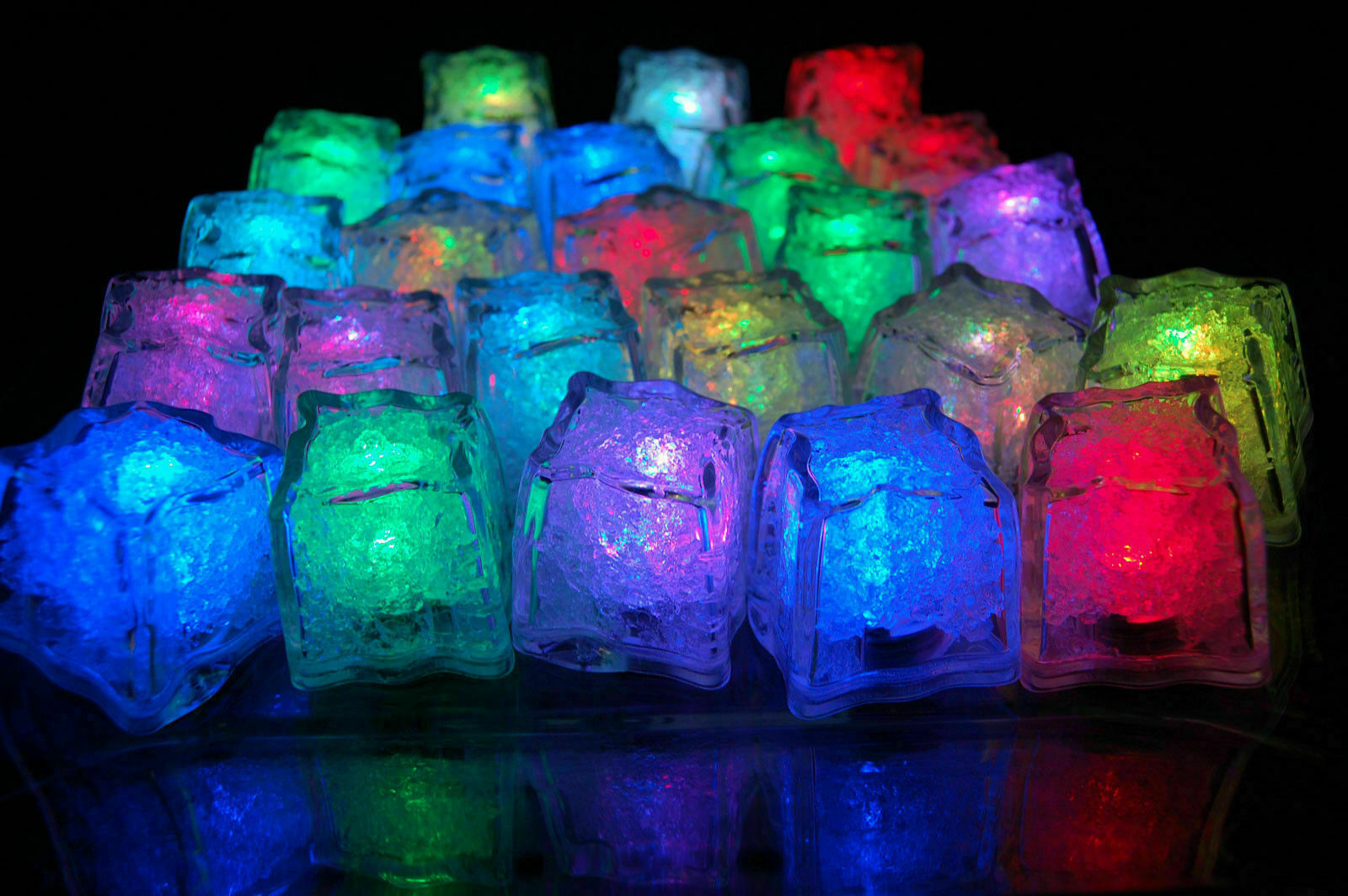 20x Waterproof Light Up Led Ice Cubes for Party Drinks Glowing Flashing Ice Cube