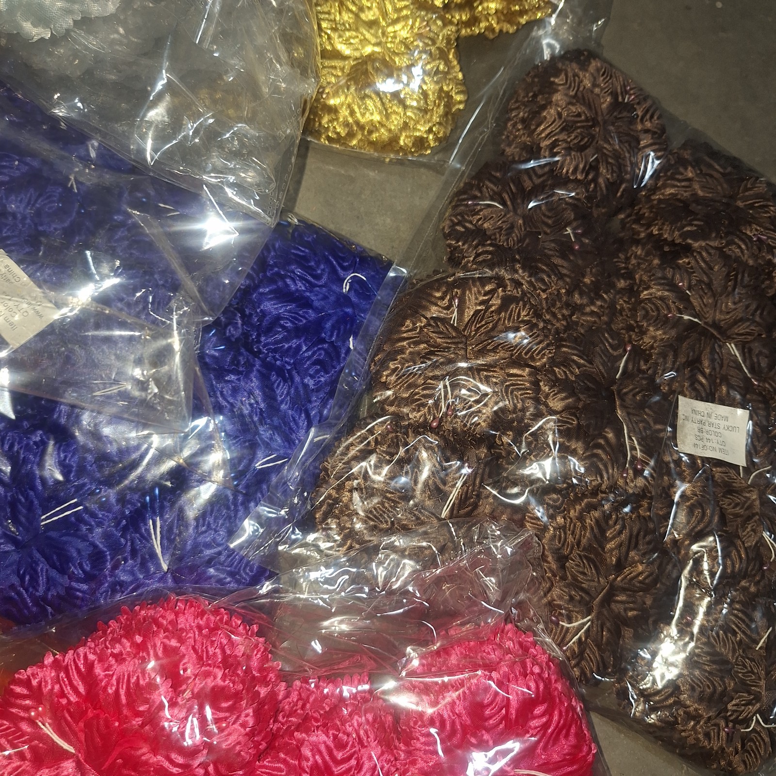 Capia Flowers Flat Carnation Capia Base for Corsages Bulk Wholesale 100 Pieces