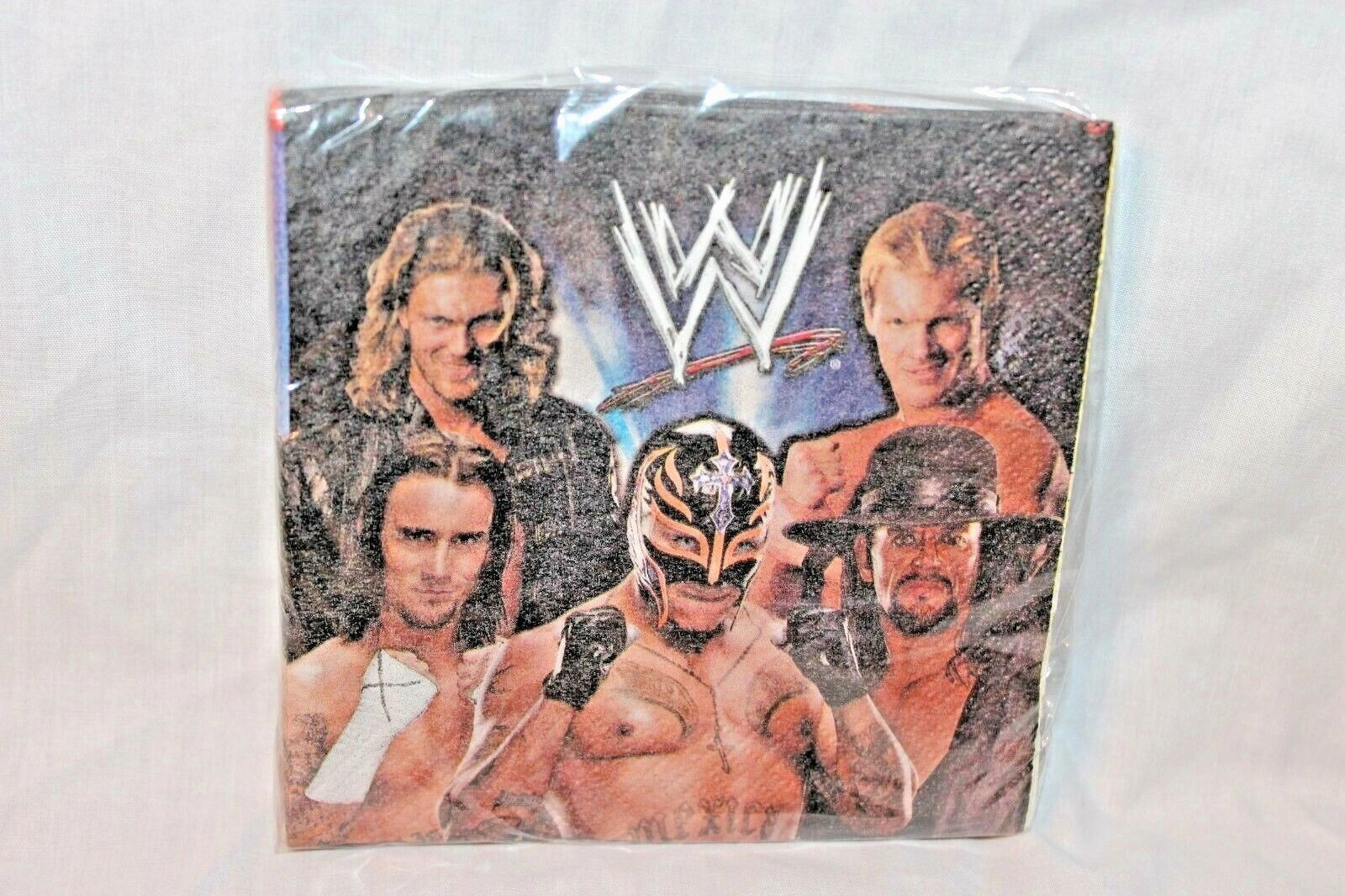 WWE WRESTLING 16 DESSERT NAPKINS PARTY SUPPLIES