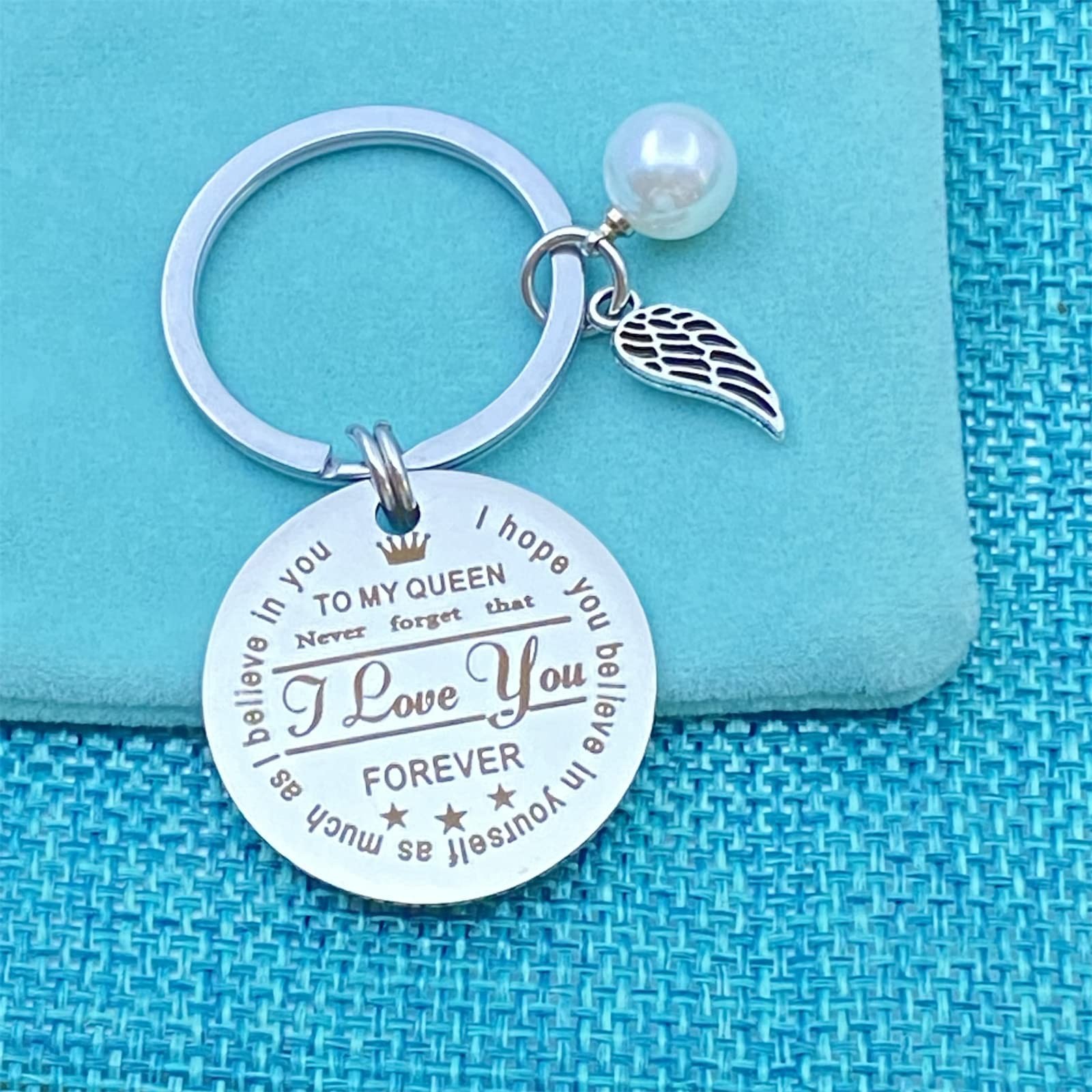 To My Queen Keychain Couple Gifts for Her Women Birthday Keyring Gifts for Wi…