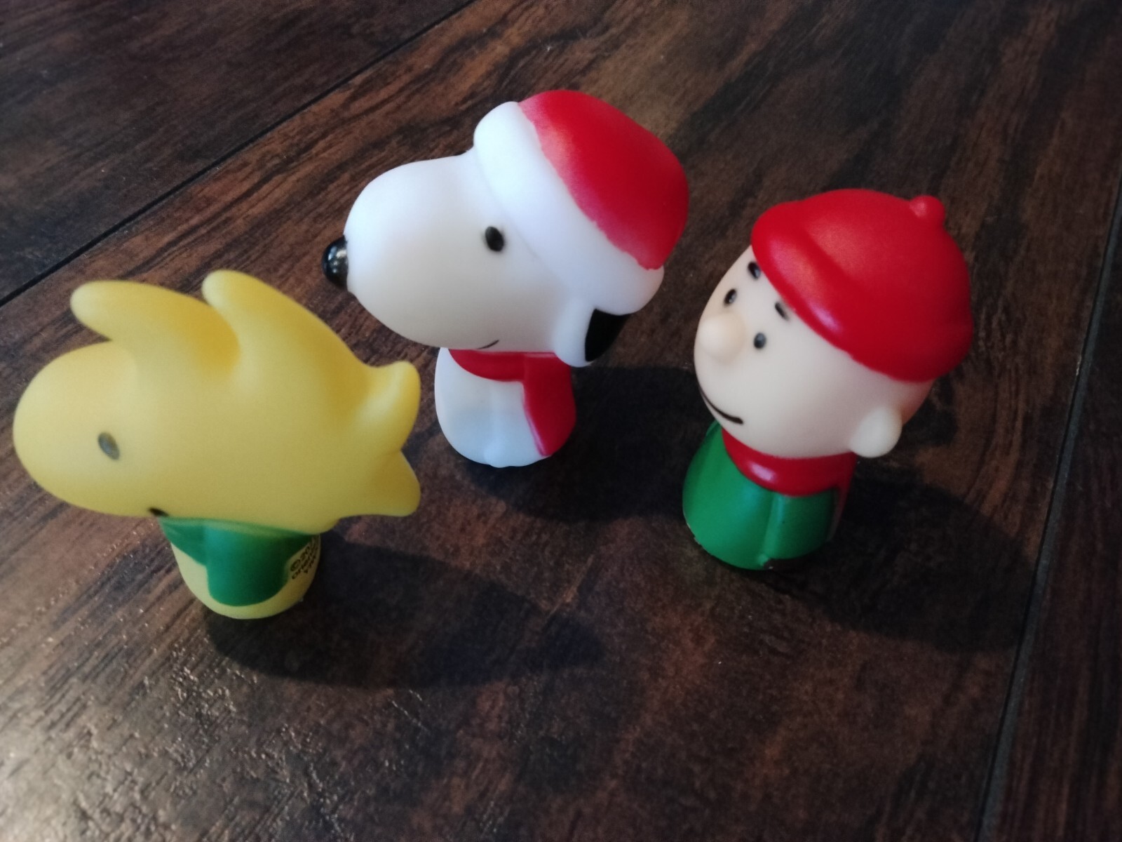 Lot 3 PEANUTS PLASTIC FINGER PUPPETS CHRISTMAS SNOOPY charlie brown Woodstock