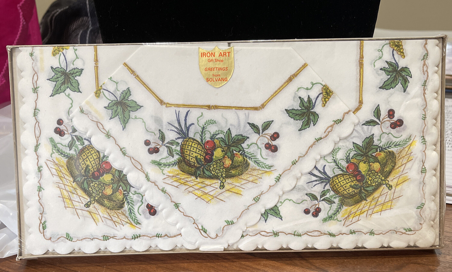 VTG NIB SLOVANG PAPER IRON ART TEA Napkins scalloped edges cherries pinapple 5”
