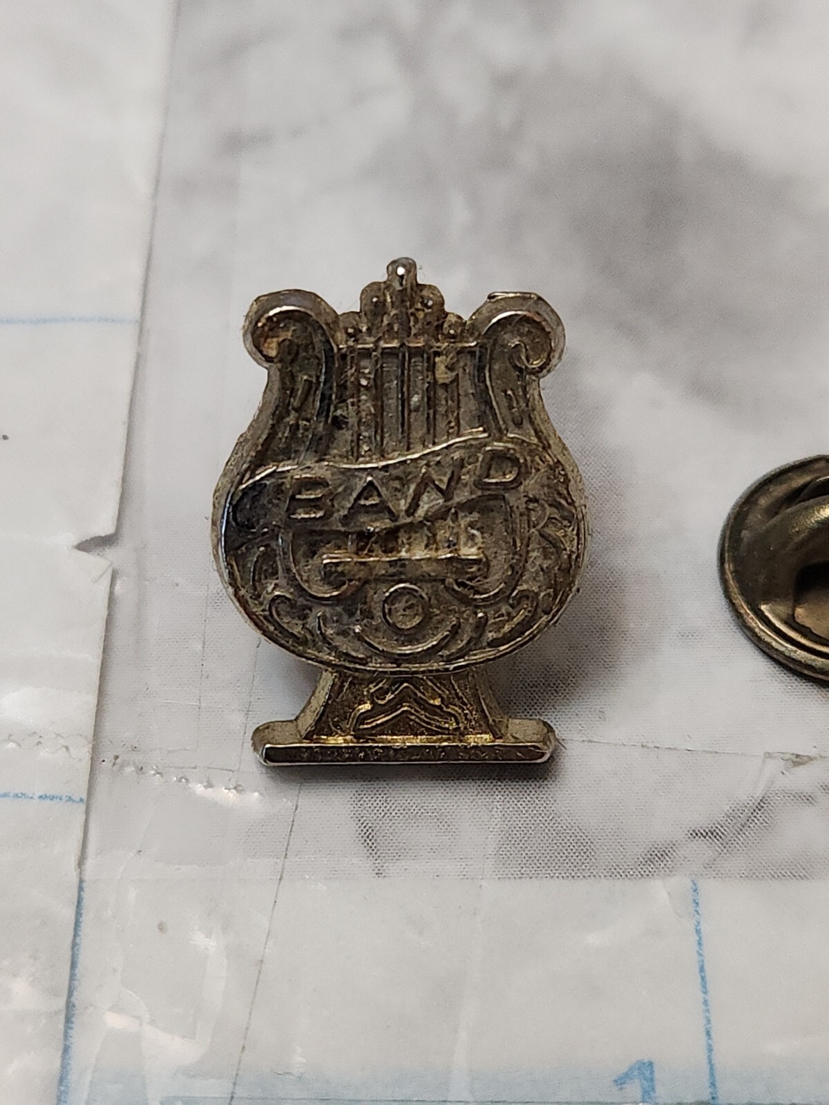 Vintage Gold Finish Metal Band Pin TIE TACK Lyre Music School Varsity Insignia