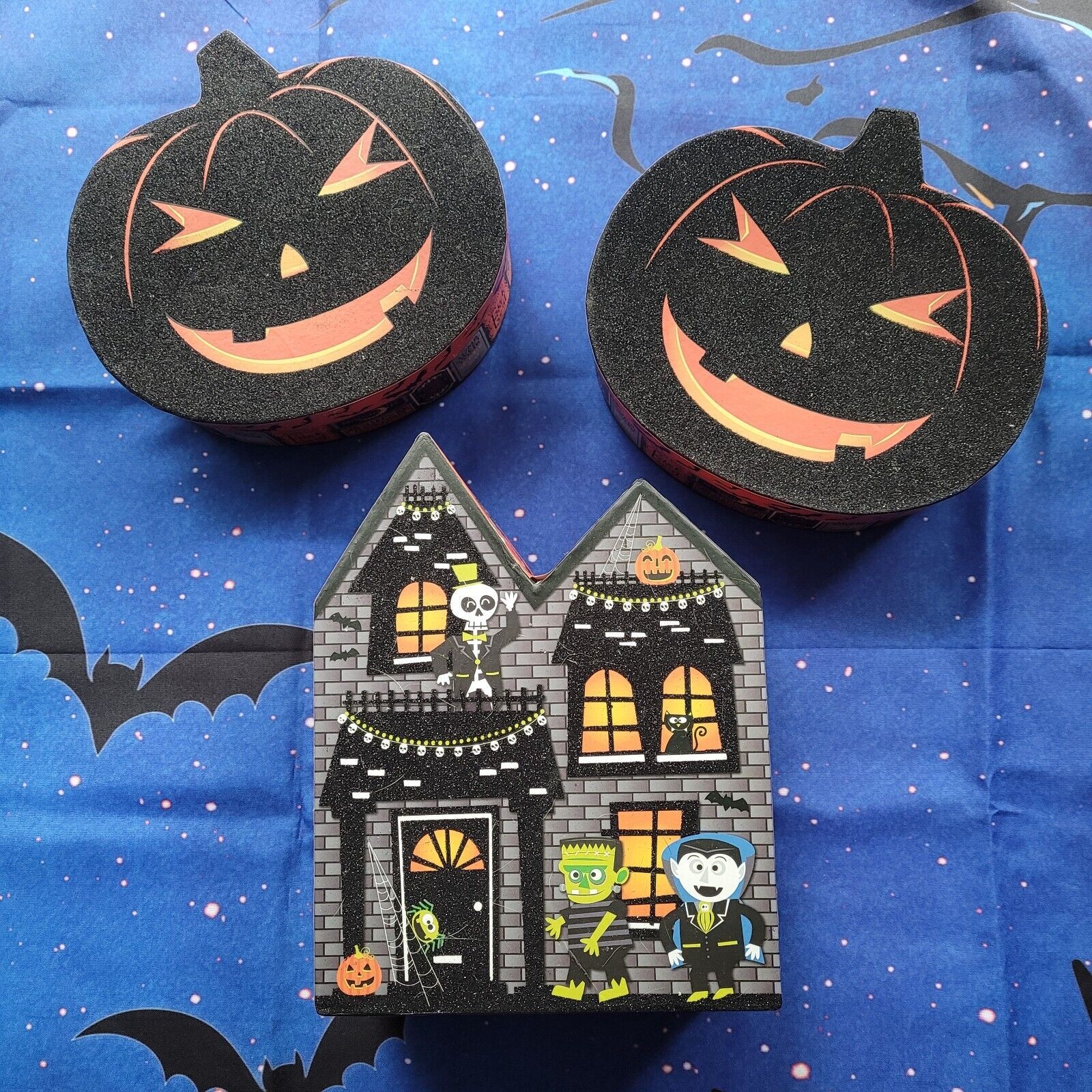 Halloween Treat Boxes: 2 Jack-o-lantern & 1 Haunted House