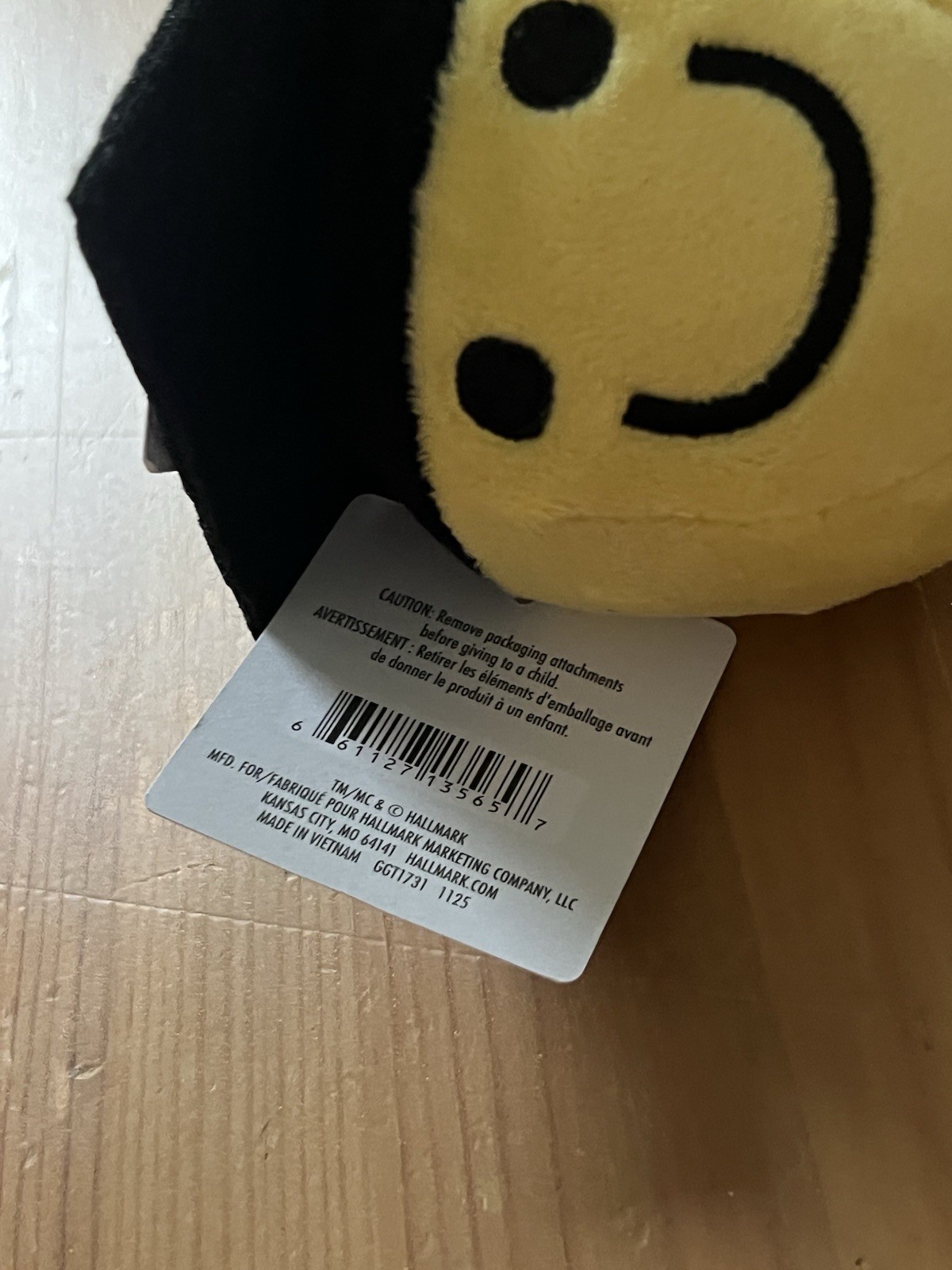 Hallmark Graduation Plush Smiley Face Gift Card Holder Yellow Black White