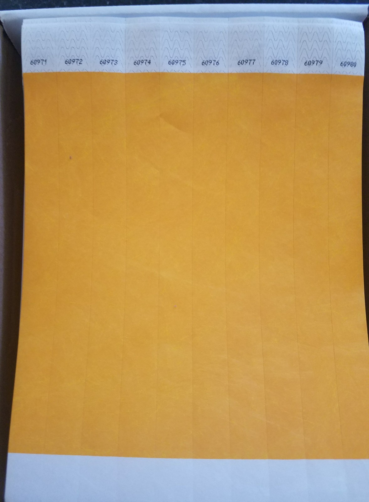100 3/4″ SCHOOL BUS YELLOW TYVEK WRISTBANDS, PAPER WRISTBANDS, ARM BANDS