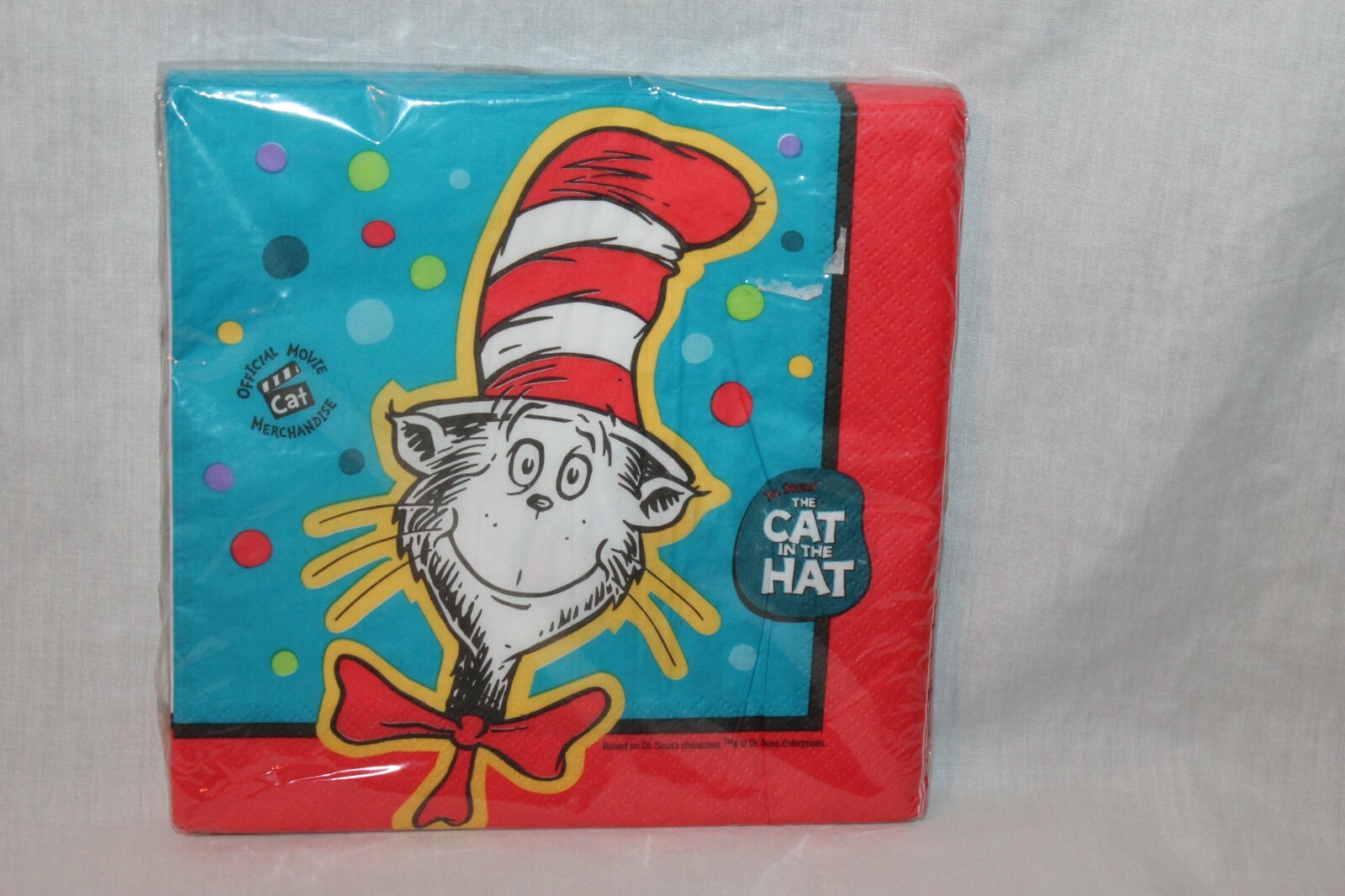NEW IN PACKAGE CAT IN THE HAT 8- LUNCH NAPKINS PARTY SUPPLIES