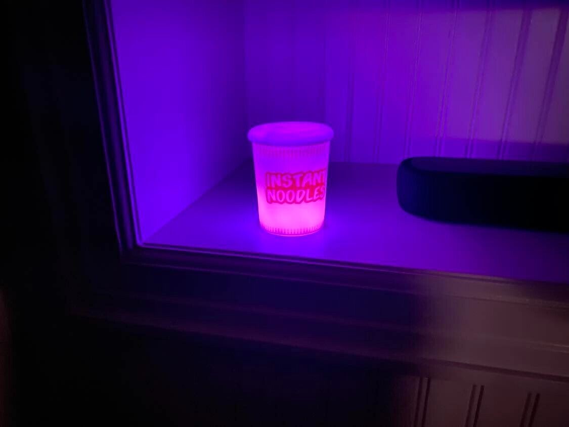 Ramen Instant Noodles Cup – Portable Light Up Lamp Night Light Office Desk Toy