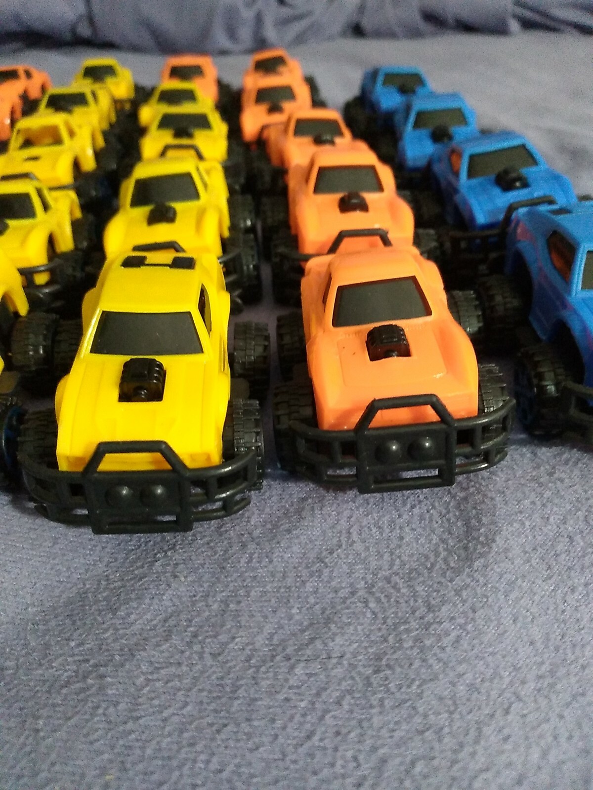 Small Plastic Pull Back Style Cars Lot Of 34 Party Favors/Pinata Filler