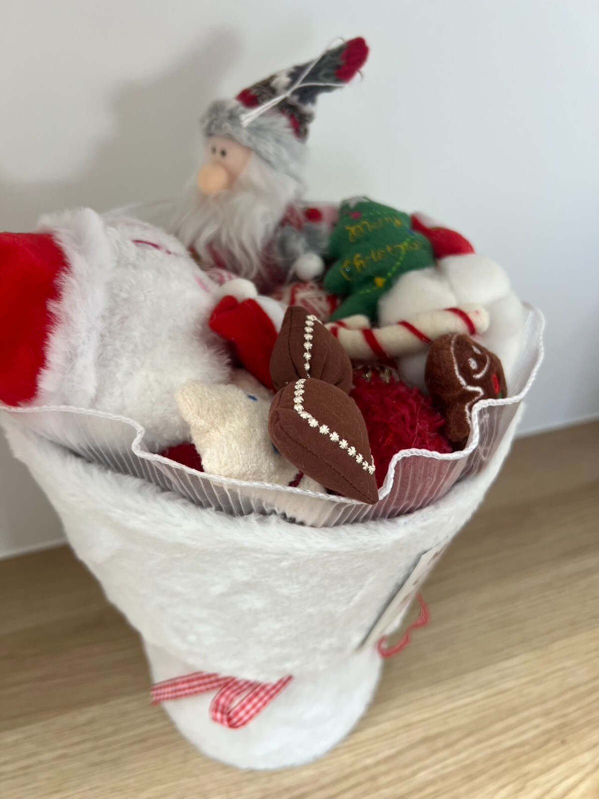 Festive Gift Plush Toy Bouquet, Christmas Present for Girlfriend or Family
