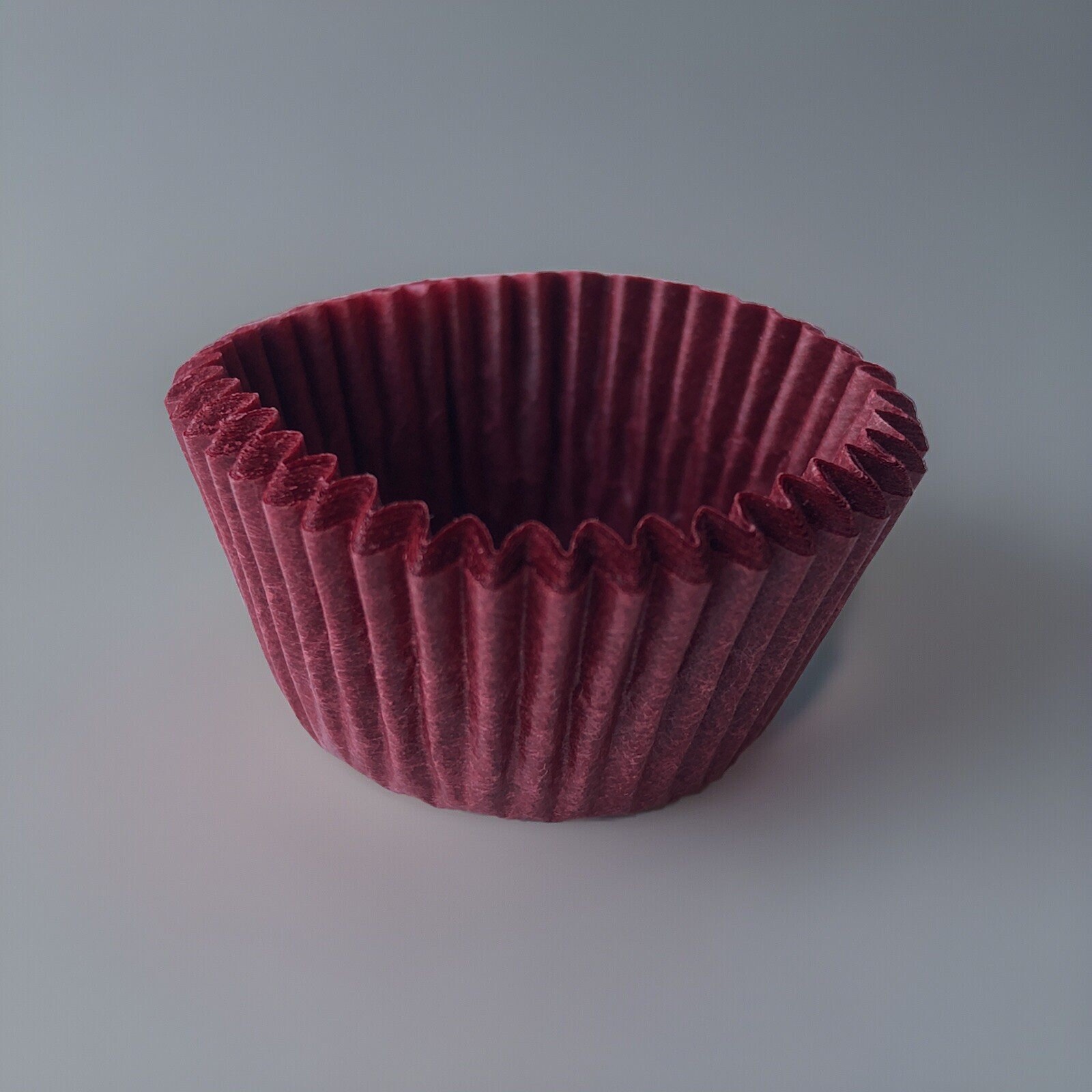 #4 Red Paper Candy Cups ~950 Pack 1″x5/8″ Candy Making Supplies Open Box