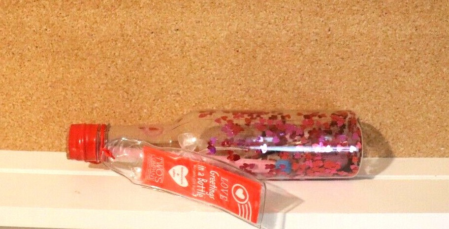 TWO’S COMPANY LOVE PERSONALIZED MESSAGE IN A BOTTLE MAILABLE GIFT BOTTLE