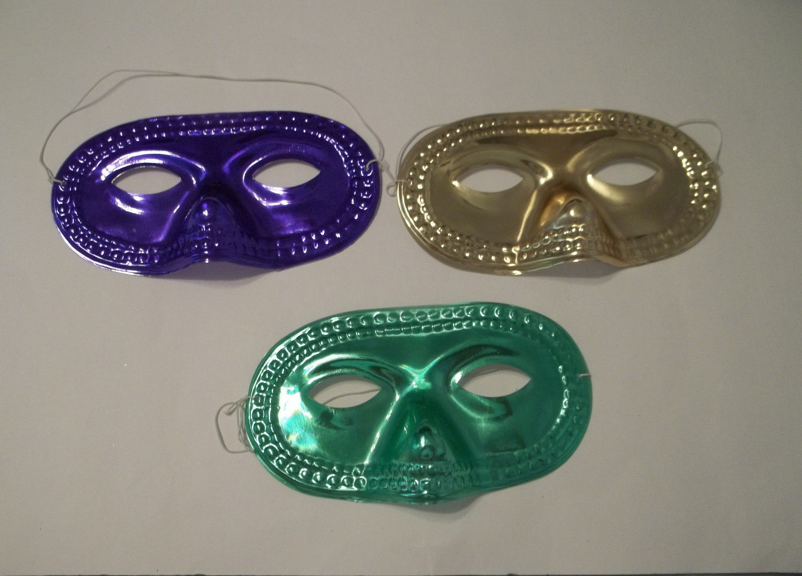 12 (1 dozen) Purple Green Gold Metallic Round Half Mask Masks Mardi Gras