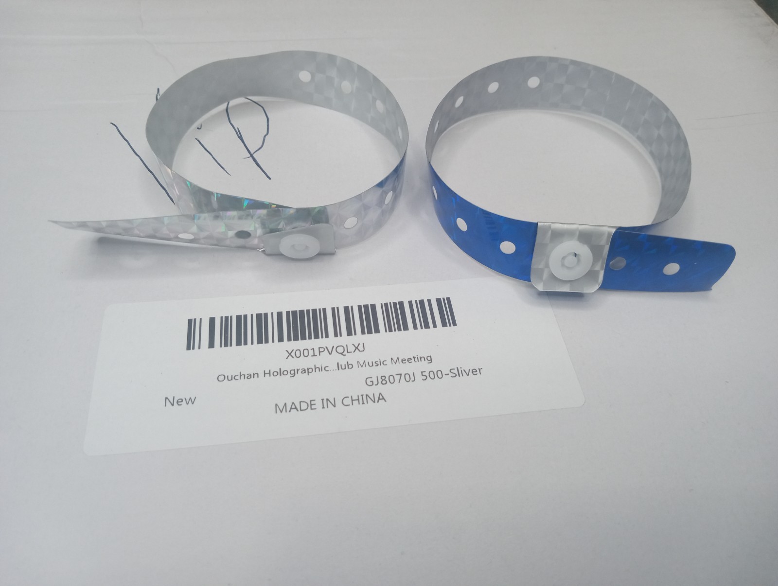 Ouchan Holographic Plastic Wristbands Blue-silver 500 Pack for Events Parties