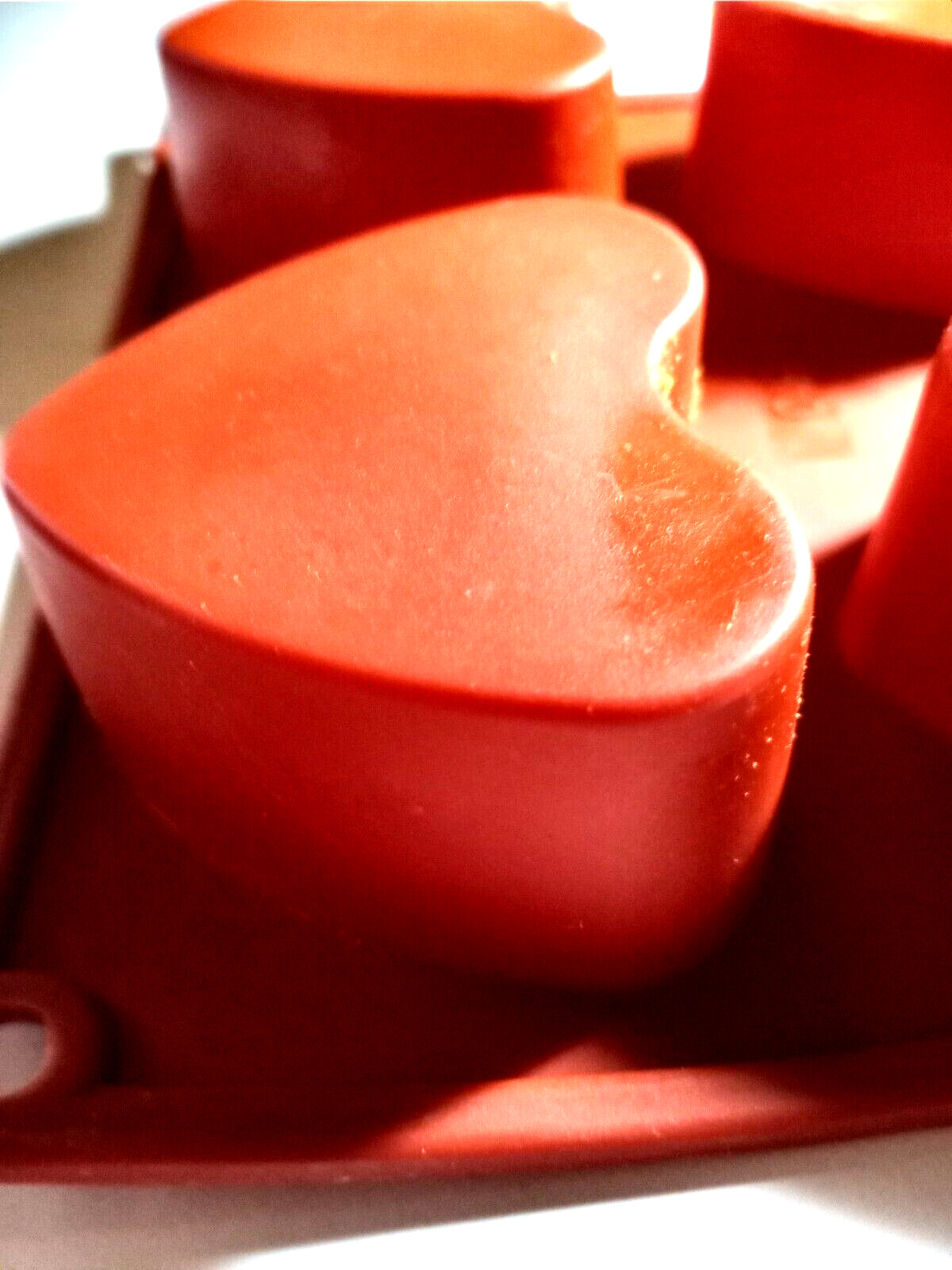 Preowned Silicone HEARTS Cupcake Mold 12″ x 7 x 1 & 1/4 “