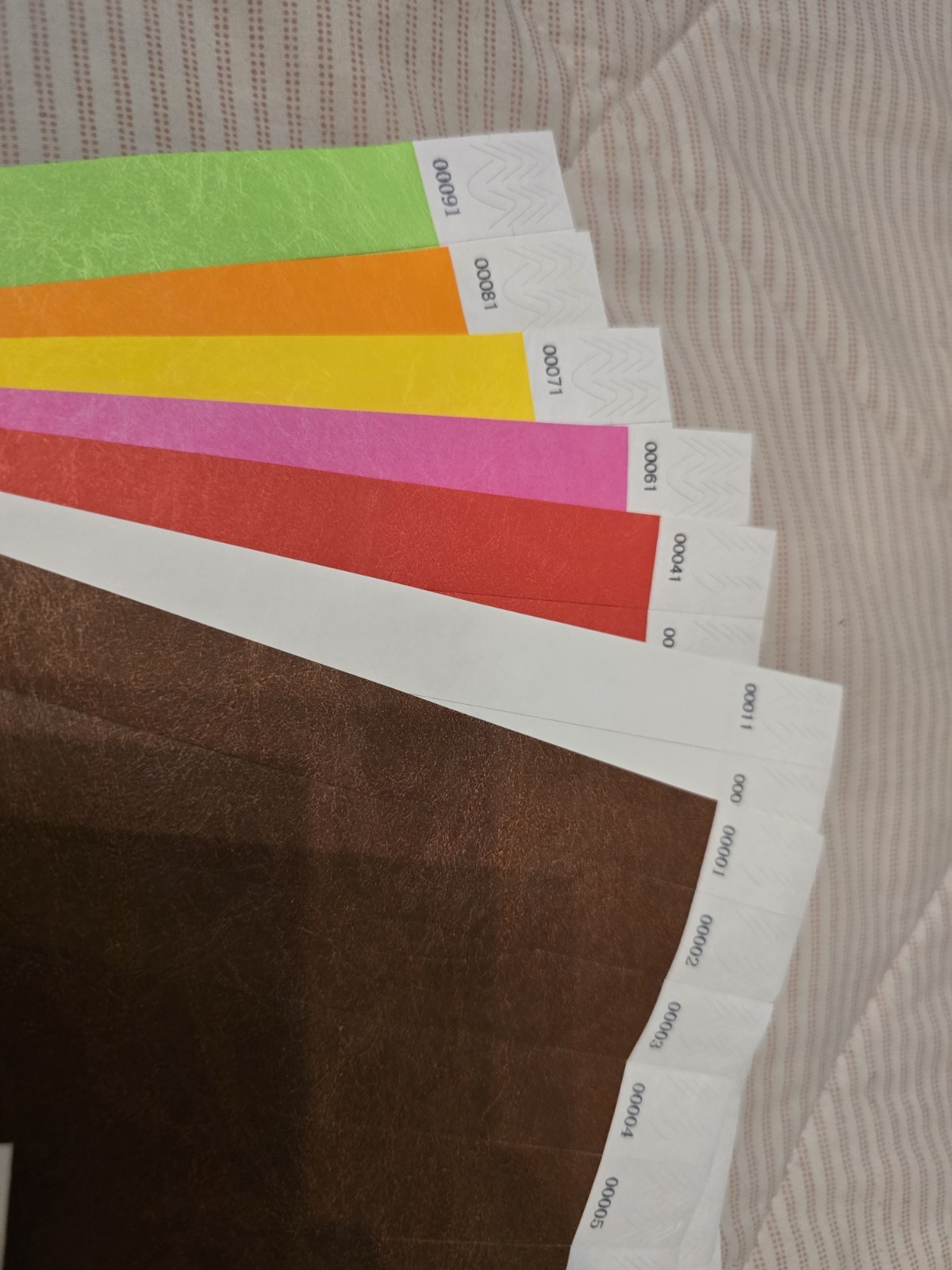Tybek Wristbands 10 Color Assorted 200 Count