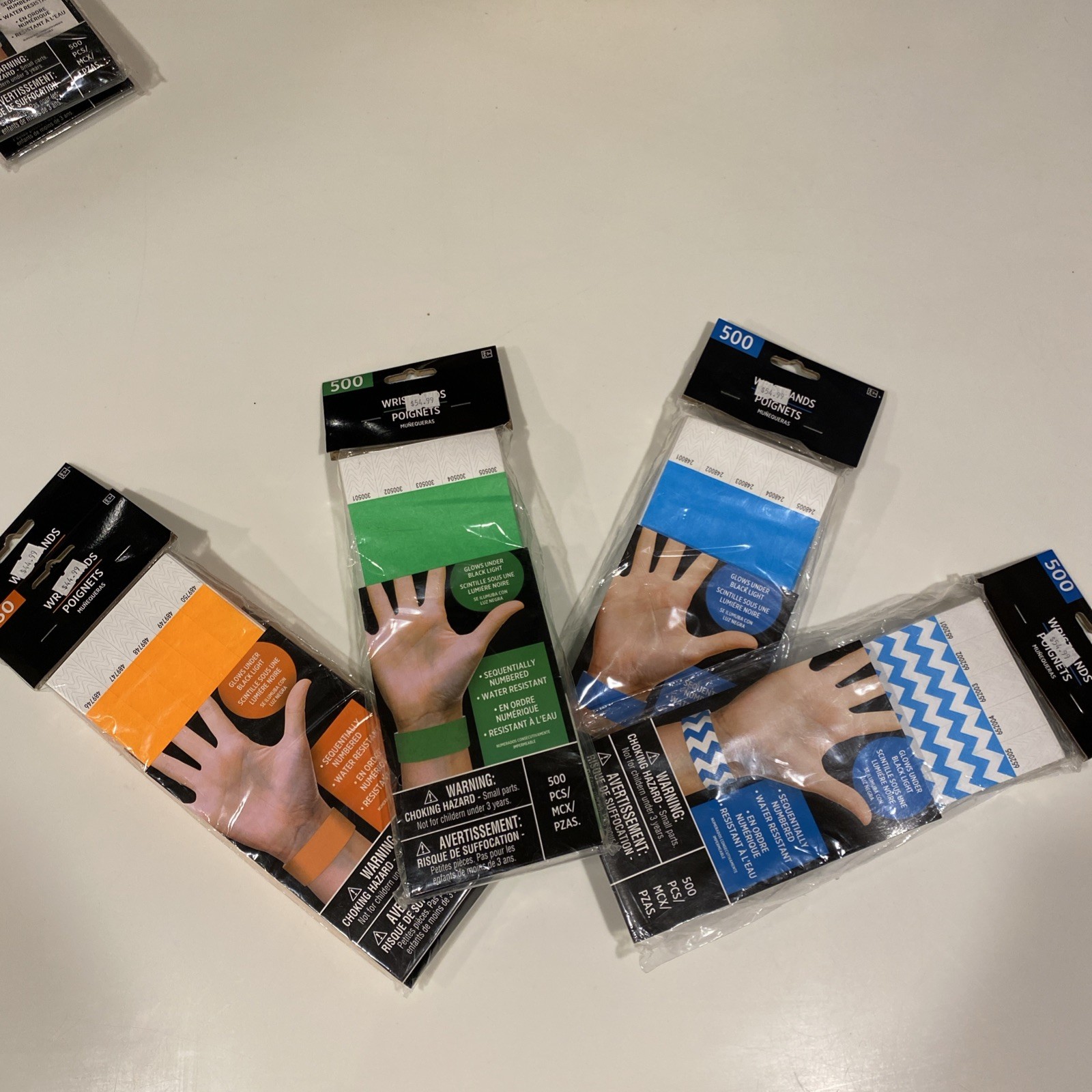 Amscan Tyvek Wristbands 2000 Count New Assorted Colors Solid & Chevron Numbered