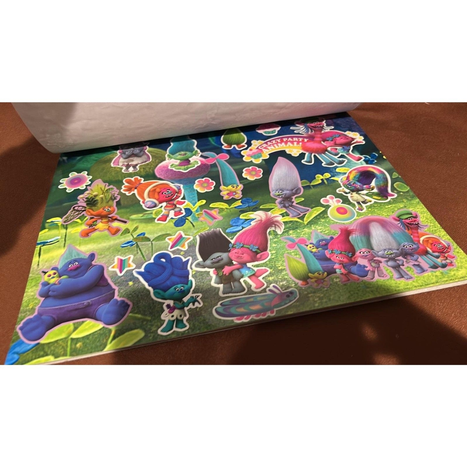 Lot of 2 Jumbo Sticker Pads $ Scenes TROLLS