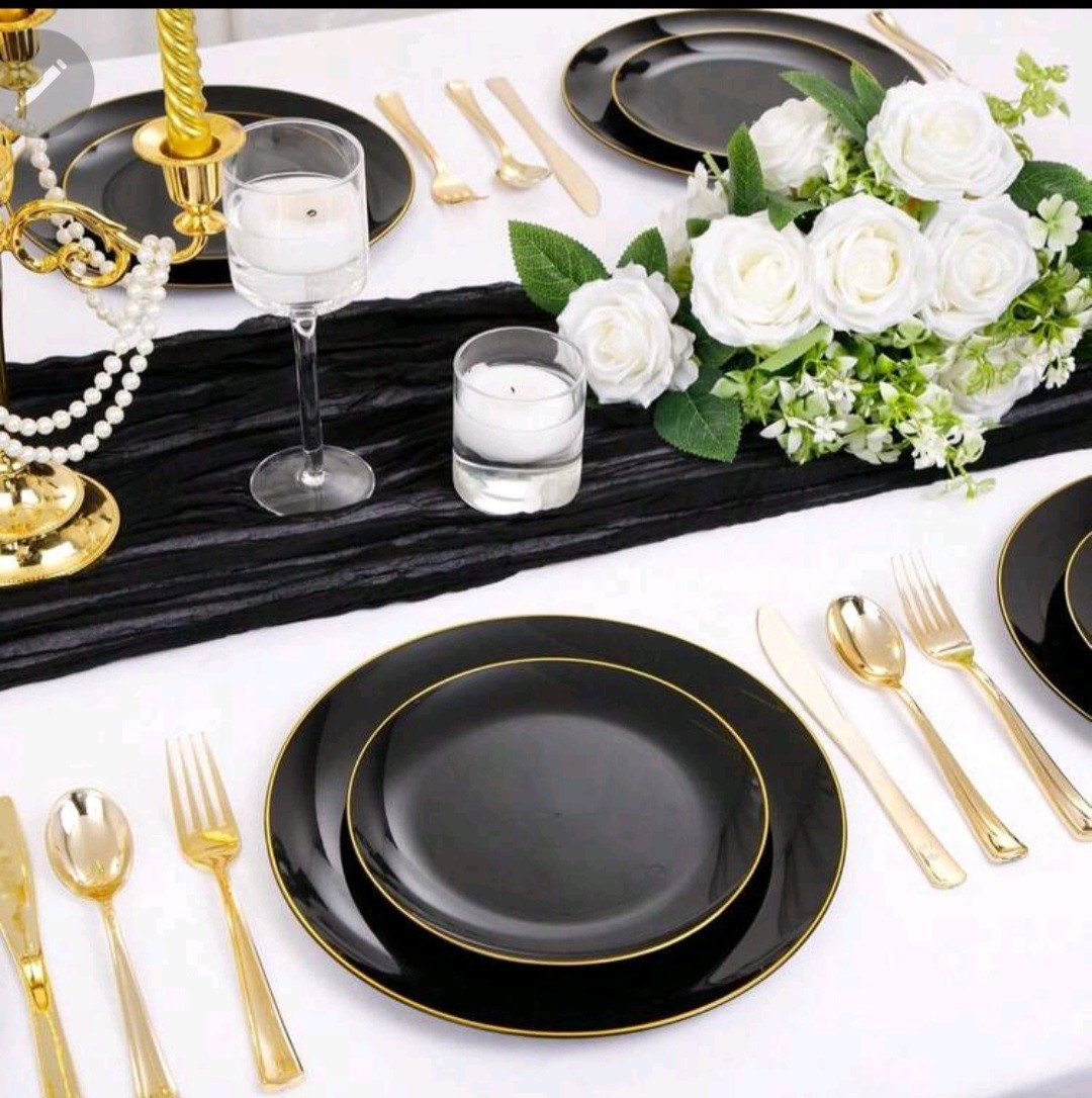Plastic Party Plates Dinnerware Set