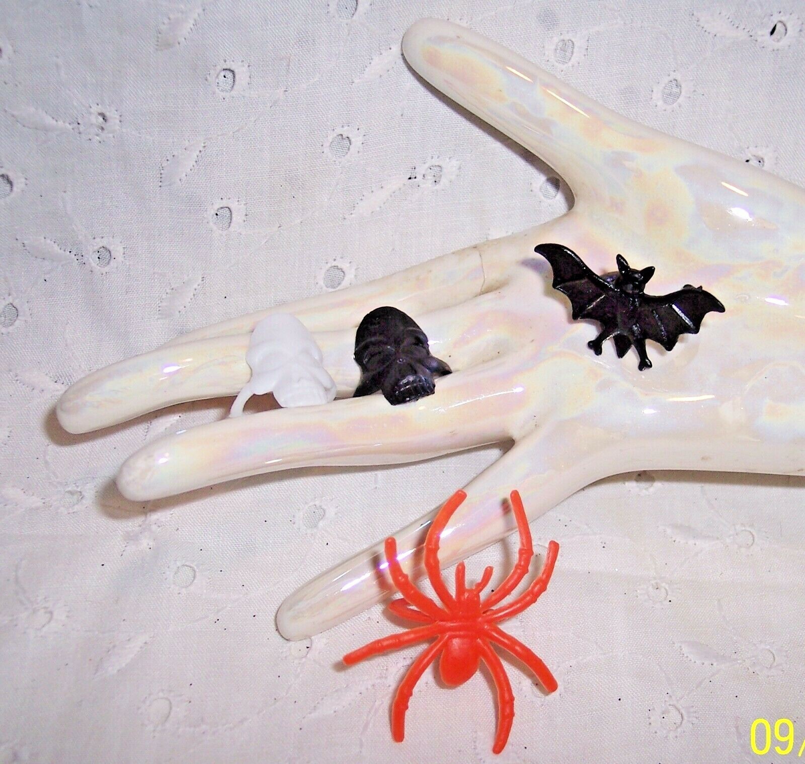 SPIDER SKULL BAT RINGS 173 PCS OR SPIDER SPARKLING RING 19 PCS.PARTY :U CHOOSE