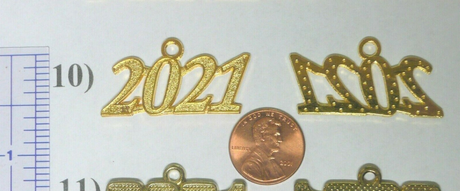 CLASS OF 2021 CHARMS GRADUATION NUMBER YEAR TASSEL 12 STYLES / GOLD/SILVER TONE