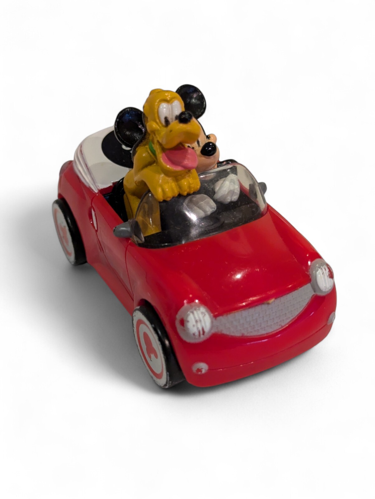 DecoPac Disney’s Mickey Mouse and Pluto in Rolling Red Car, 3 1/4″ L