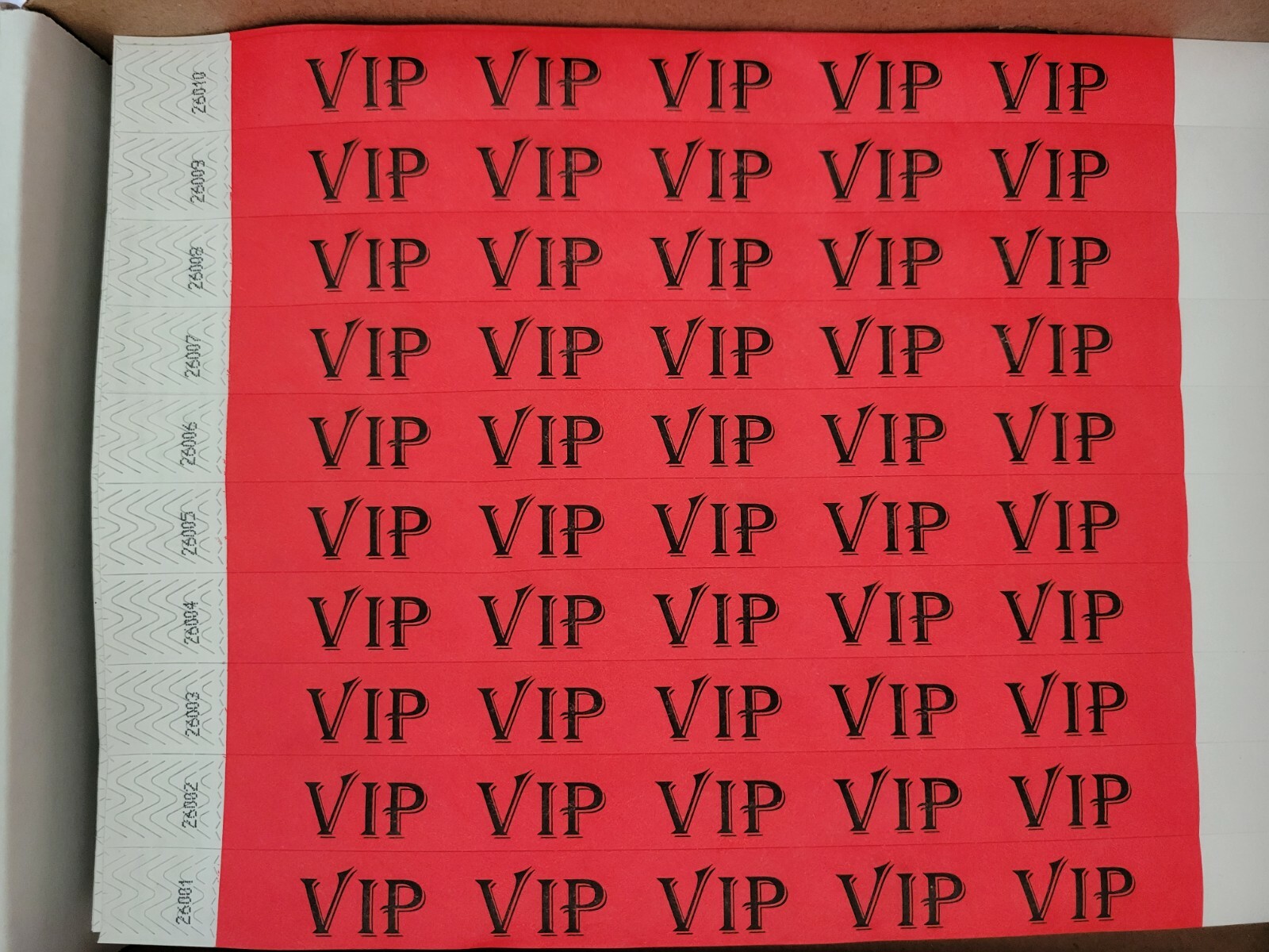 100 3/4″ RED VIP TYVEK WRISTBANDS, PAPER WRISTBANDS, EVENT WRISTBAND