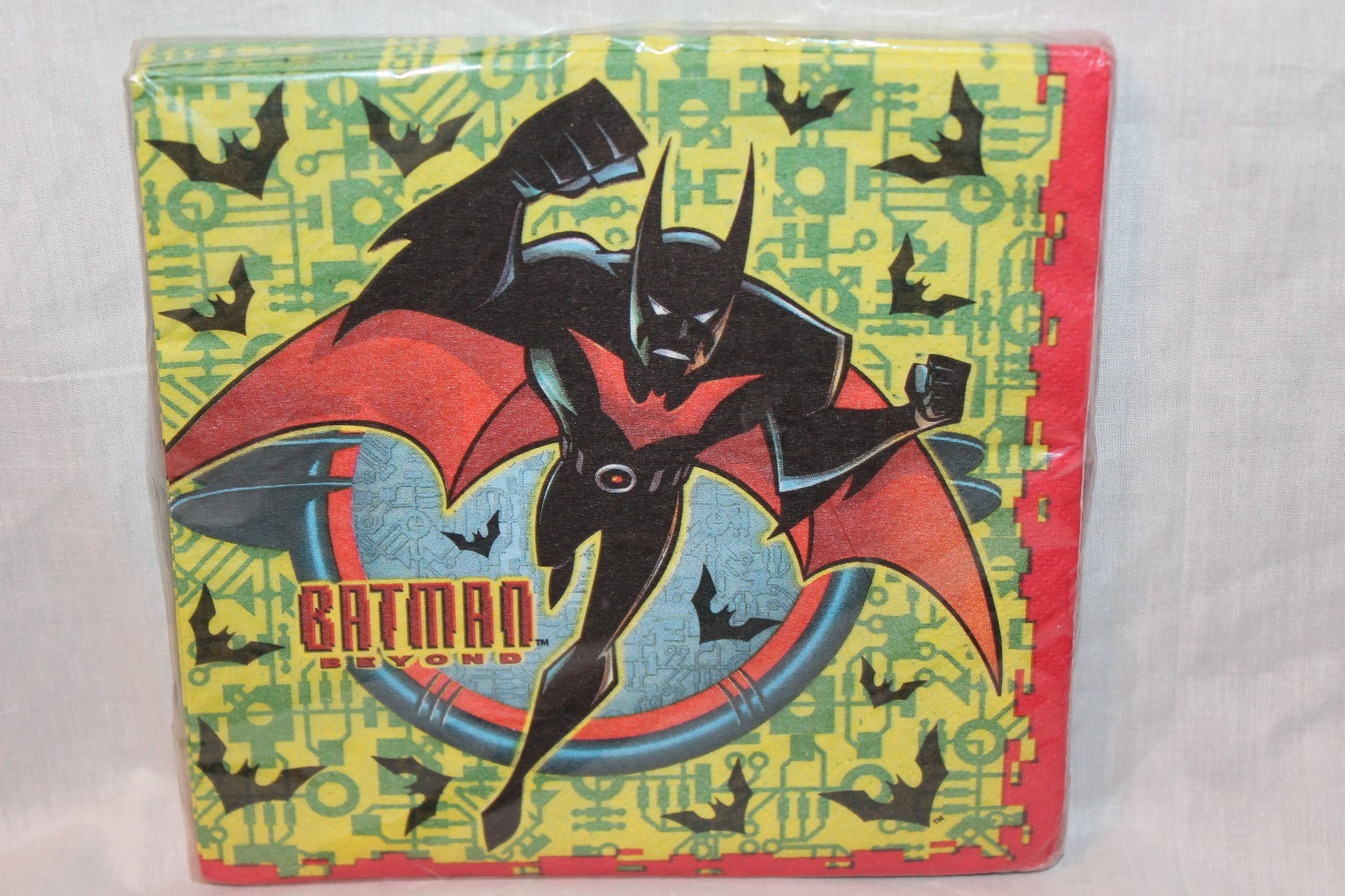 NEW IN PACKAGE 1999 VINTAGE BATMAN BEYOND 16-LUNCHEON NAPKINS PARTY SUPPLIES