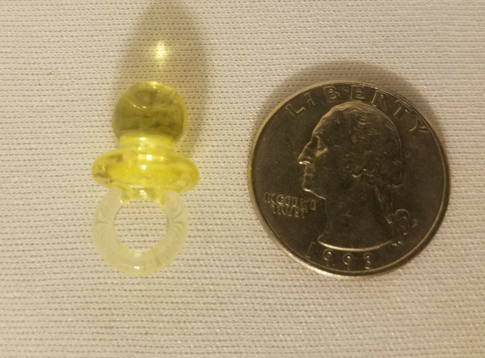 100 pcs Tiny Yellow Acrylic Plastic Pacifiers Miniature Baby Shower Decorations