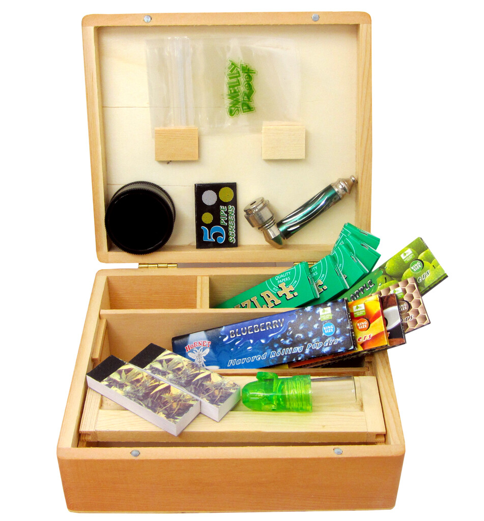 Christmas Gift Set Large Wooden Box Rizla Rolling Papers Pipe Smoking Gift Set