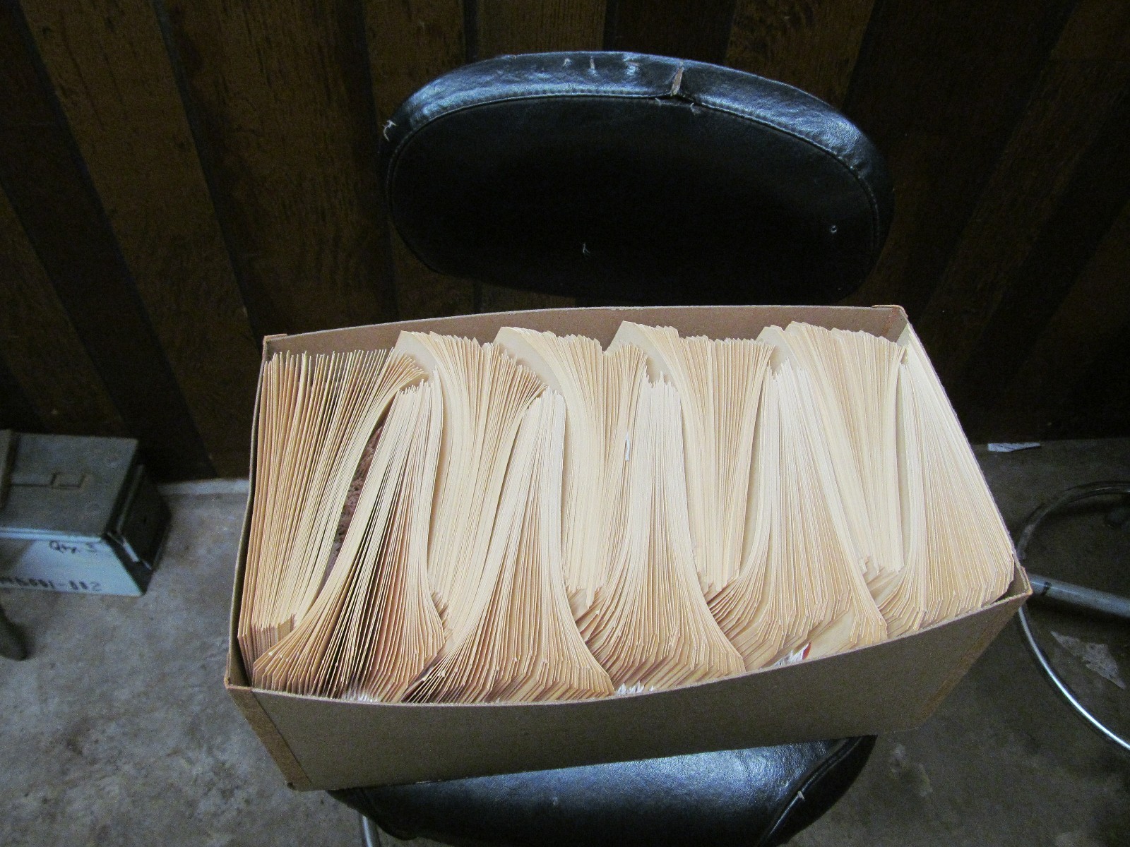 1000 Manila Tags with strings 6 1/4 X 3 1/8 – #8 size