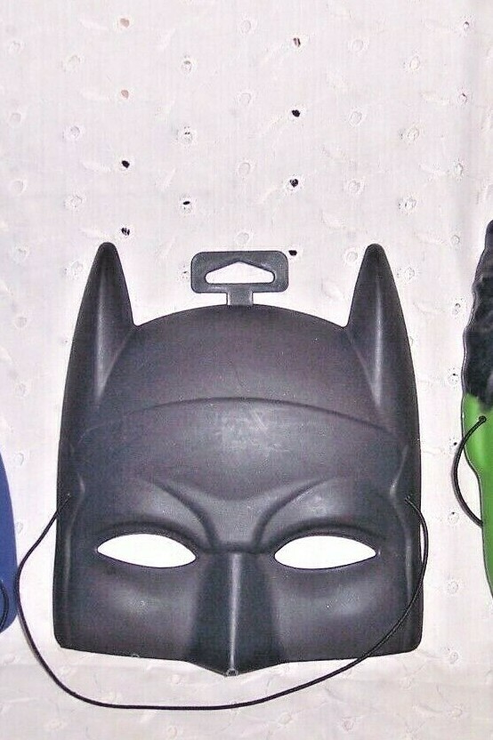 HULK OR BATMAN OR CAPTAIN AMERICA FACE MASK PLASTIC SMALL: U CHOOSE