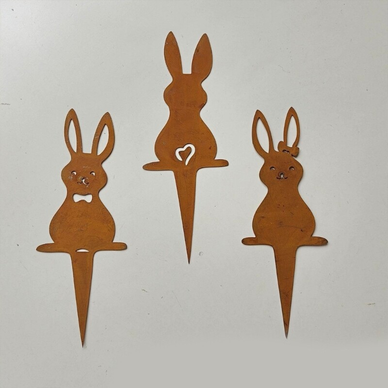 Rusty Stake Rabbit Shaped Statue for Spring Outdoor Sculpture Decoration