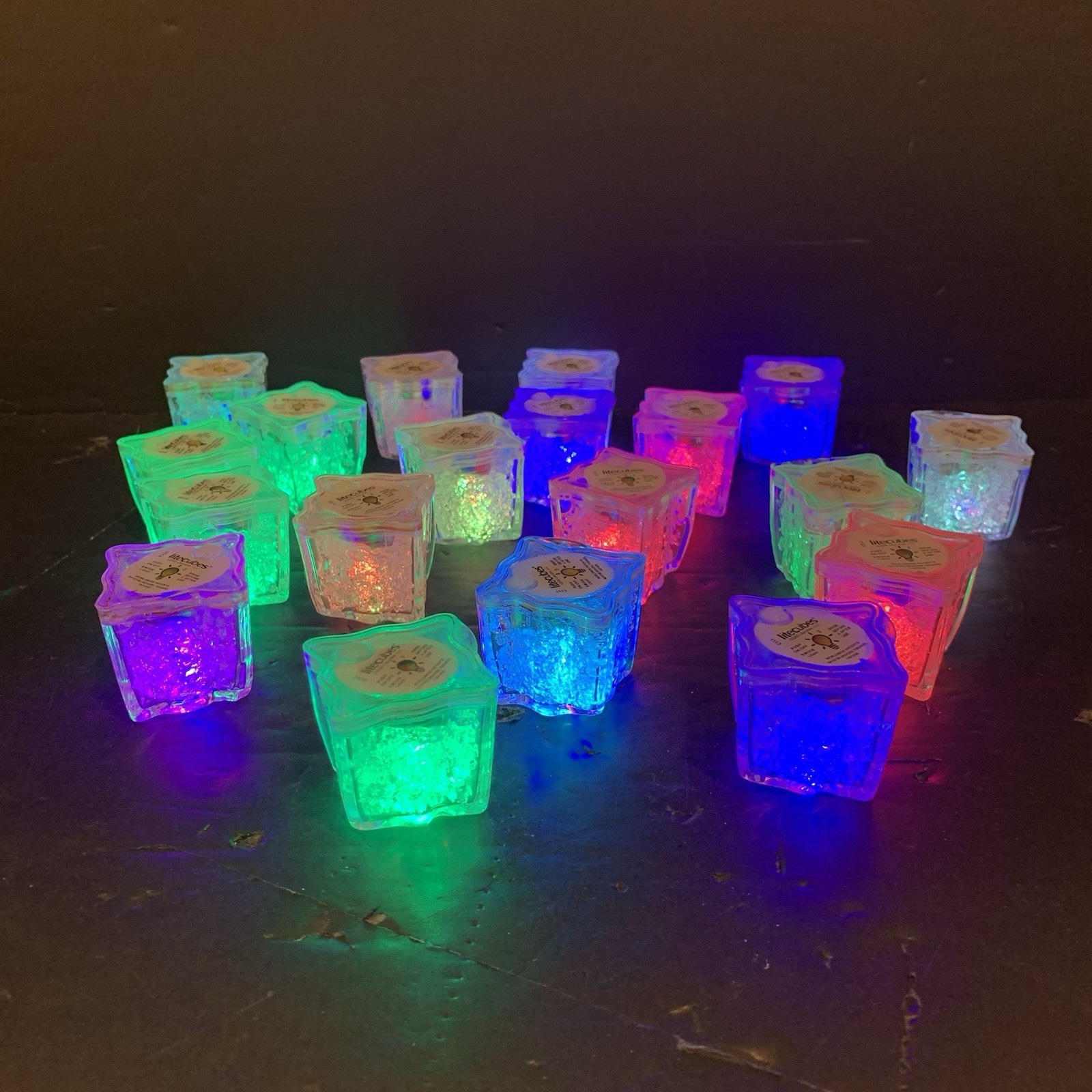 LiteCubes Lot of 19 MultiMode Rainbow LED Light up Ice Cubes