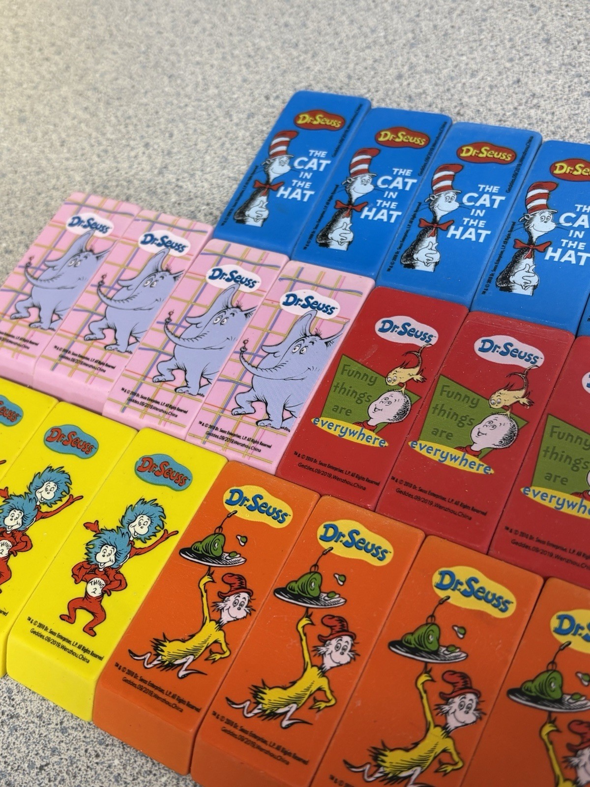 35 pcs DR. SEUSS BEVELED ERASERS PARTY CAT IN THE HAT GREEN EGGS & HAM HORTON