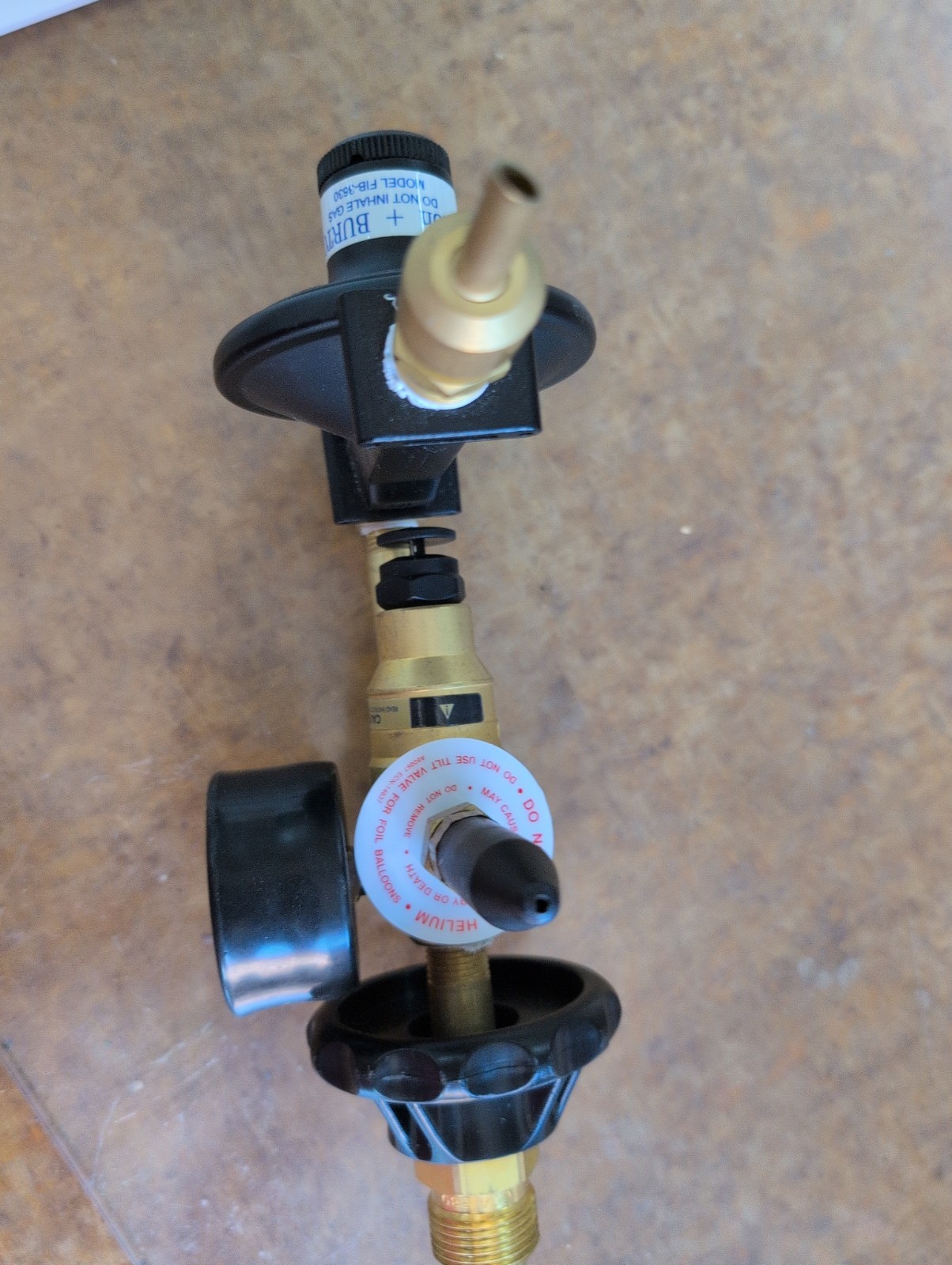 BURTON Model FIB-3630 2-Way Helium Balloon Inflator Regulator