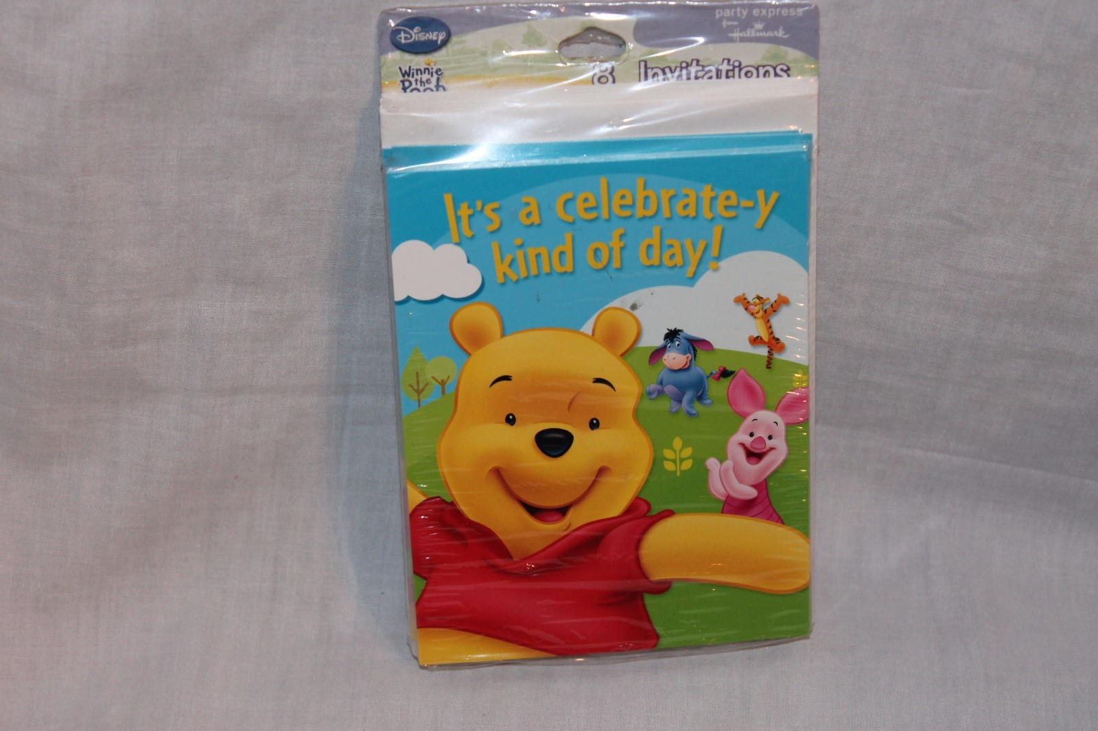 WINNIE THE POOH & FRIENDS 8 INVITATIONS PARTY SUPPLIES