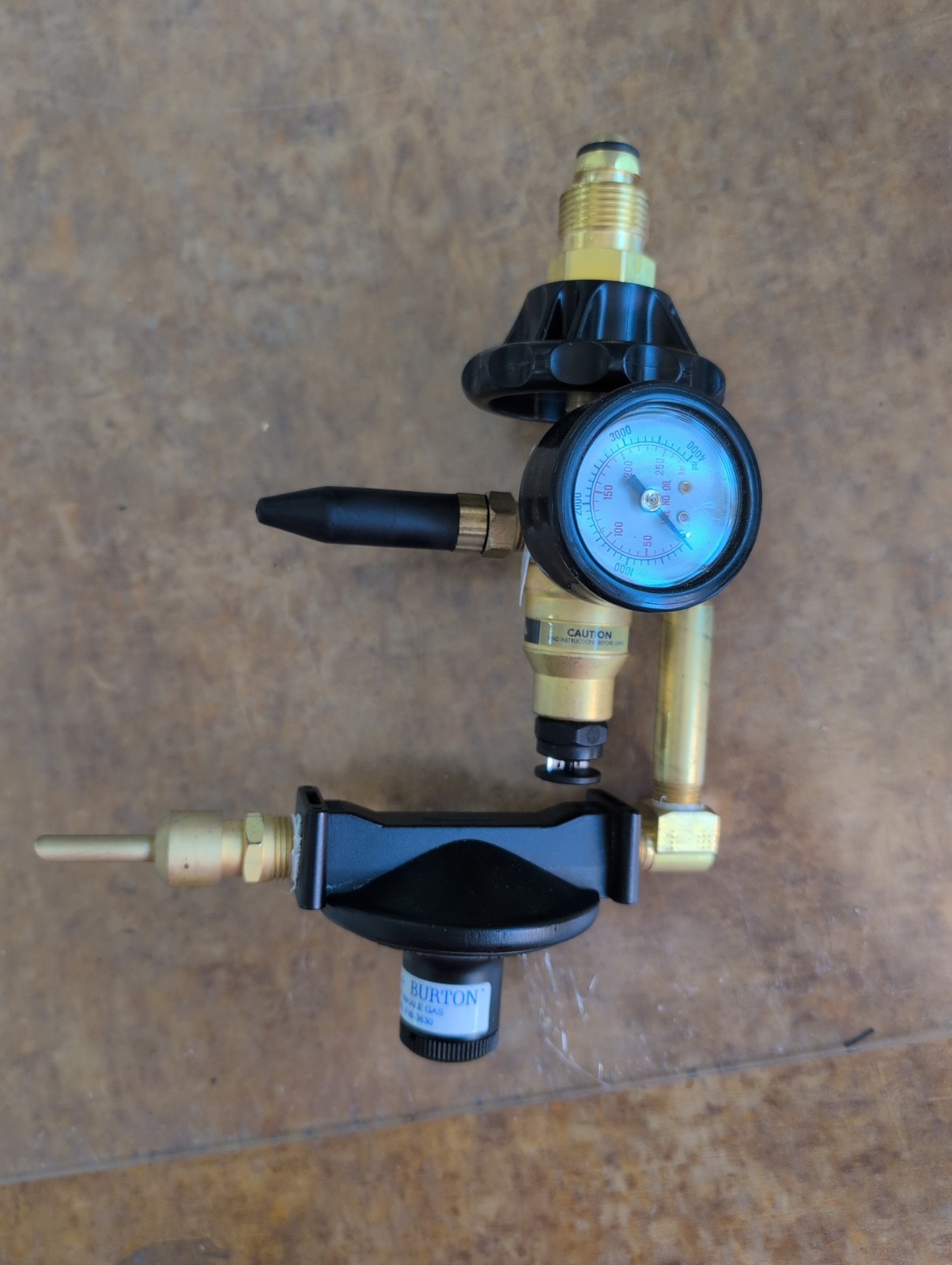 BURTON Model FIB-3630 2-Way Helium Balloon Inflator Regulator