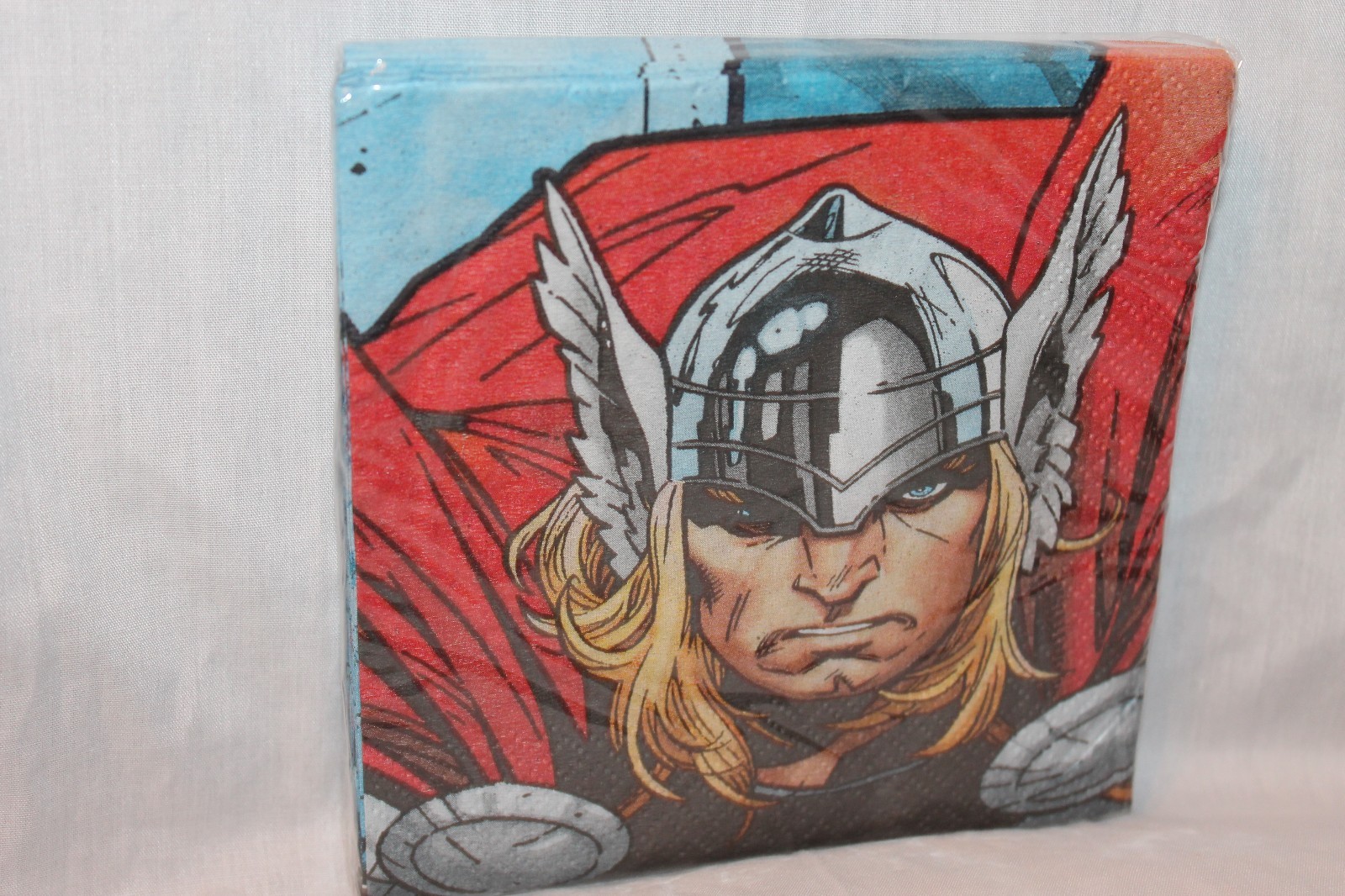 NEW IN PACKAGE THOR 16- DESSERT NAPKINS PARTY SUPPLIES