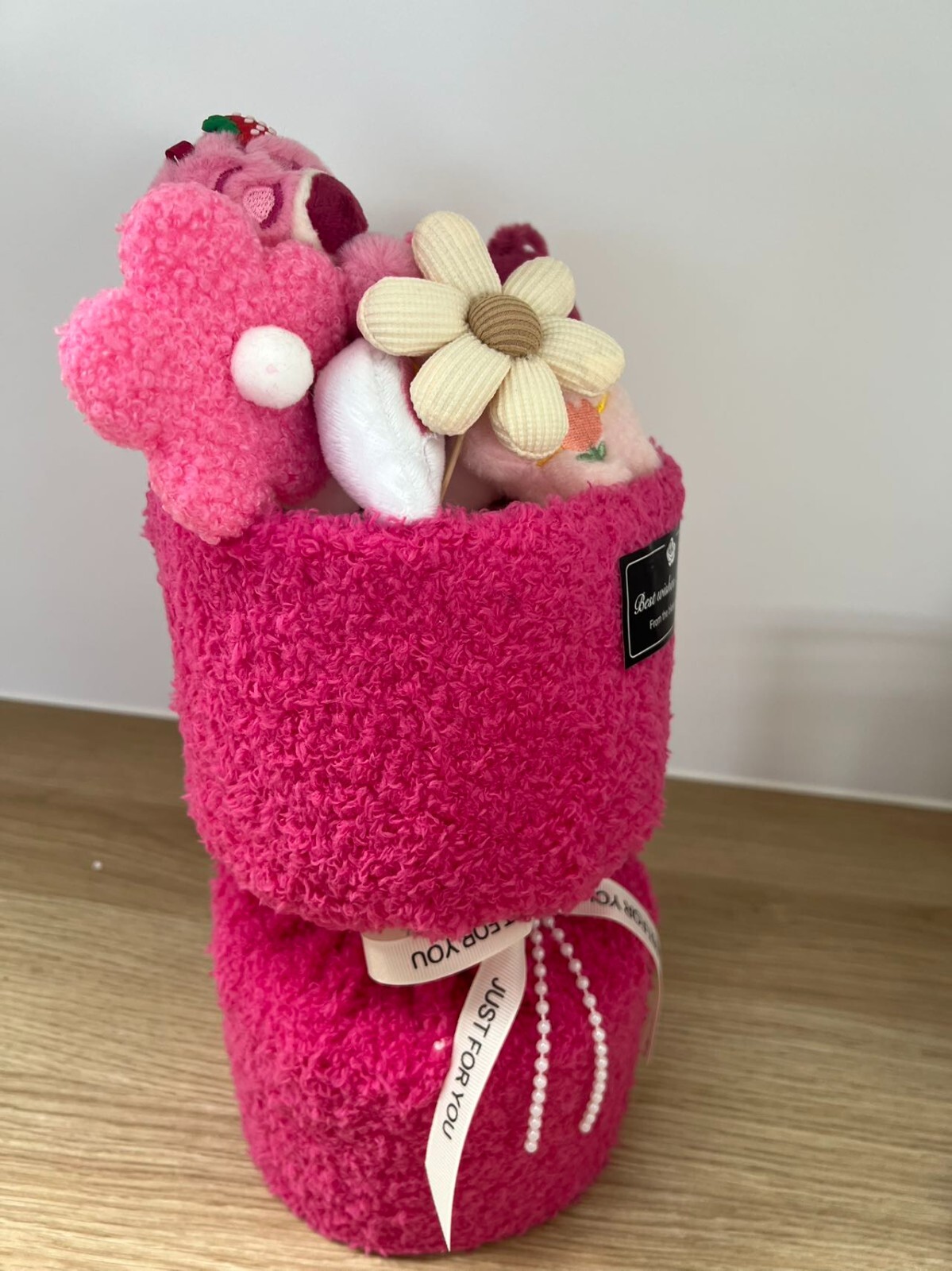 Festive Gift Plush Toy Bouquet, Christmas Present for Girlfriend or Family