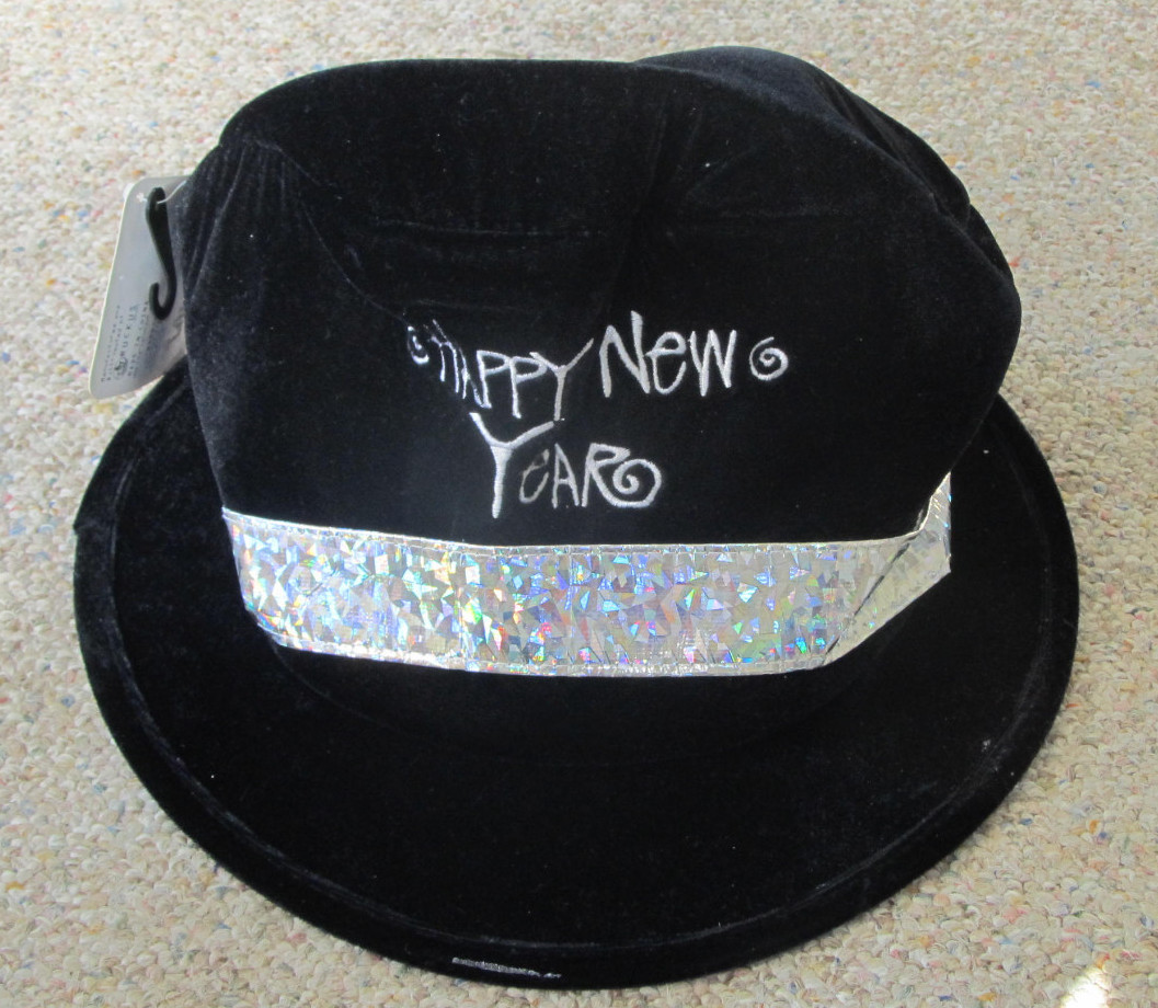 Black Ruckus NWT Happy New Year Years Top Party Hat Small to Medium Size Age 3+