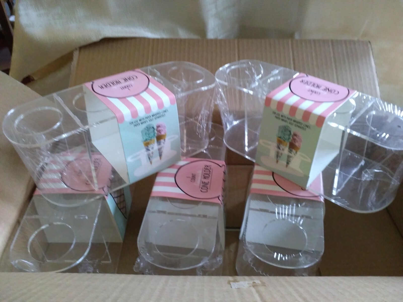 Box of 5 Acrylic 4-Hole Ice Cream Cone Stand by Bullseye’s Paygound