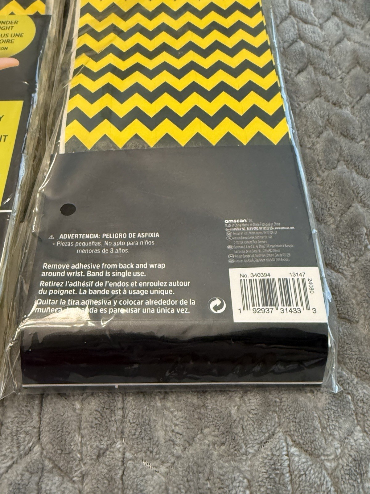 Chevron Black Yellow Wristbands 1000 Pack Secure Sequentially Numbered Glow