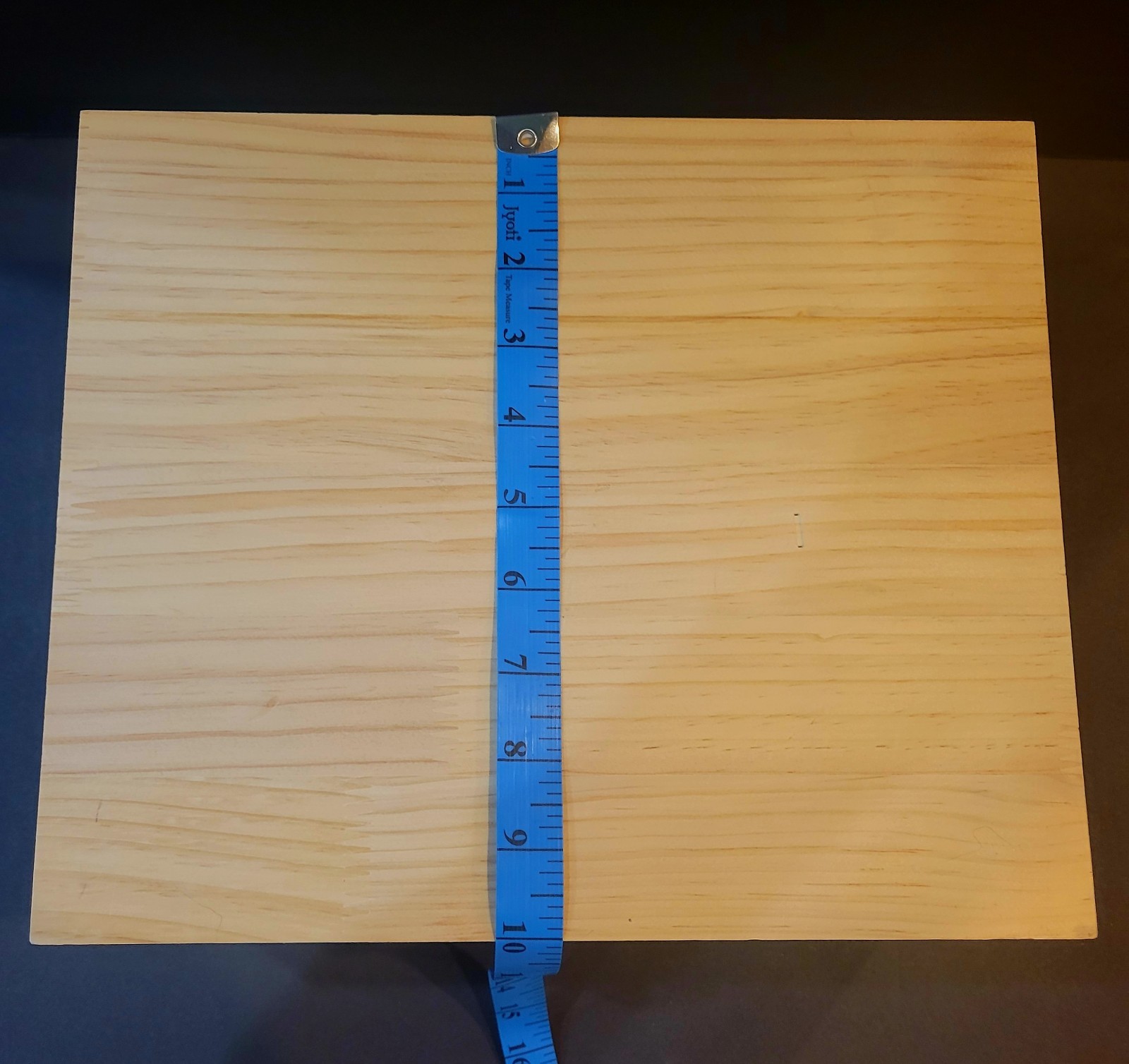 Olive & Cocoa wood box 12″ x 10″ x 5.25″