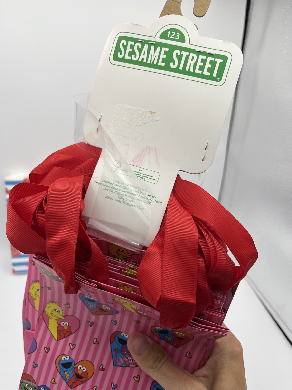 Sesame Street Elmo Party Lunch Size Napkins And Gift Bag Set. New Free Ship