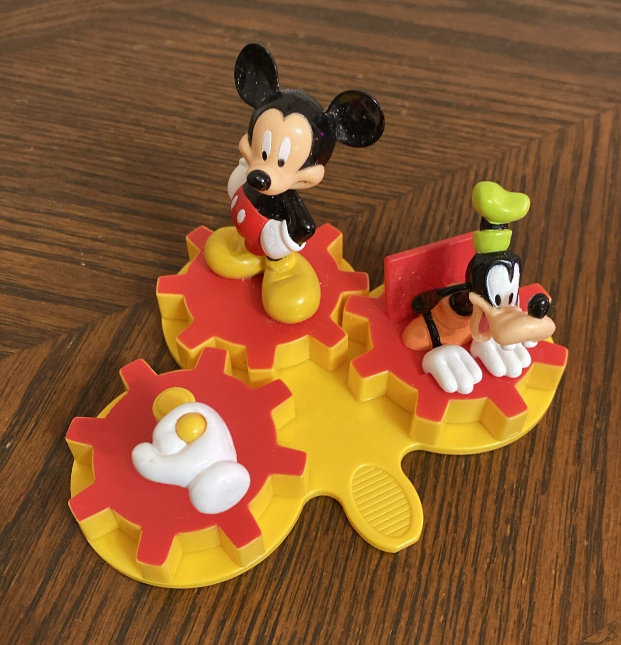 Disney ~ 4 Pc ~ Mickey Mouse and Pluto On Time Gears “Party Time” ~ Cake Topper