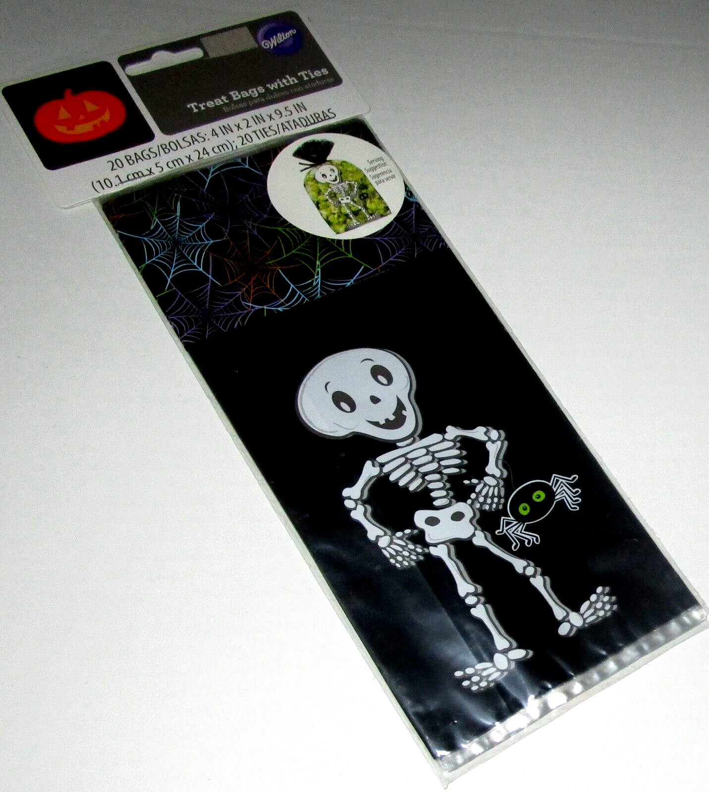 WILTON ~ HALLOWEEN ~ Treat Bags w/ Ties ~ 4″ X 2″ x 9.5″ ~ SKELETON ~ 20 Bags