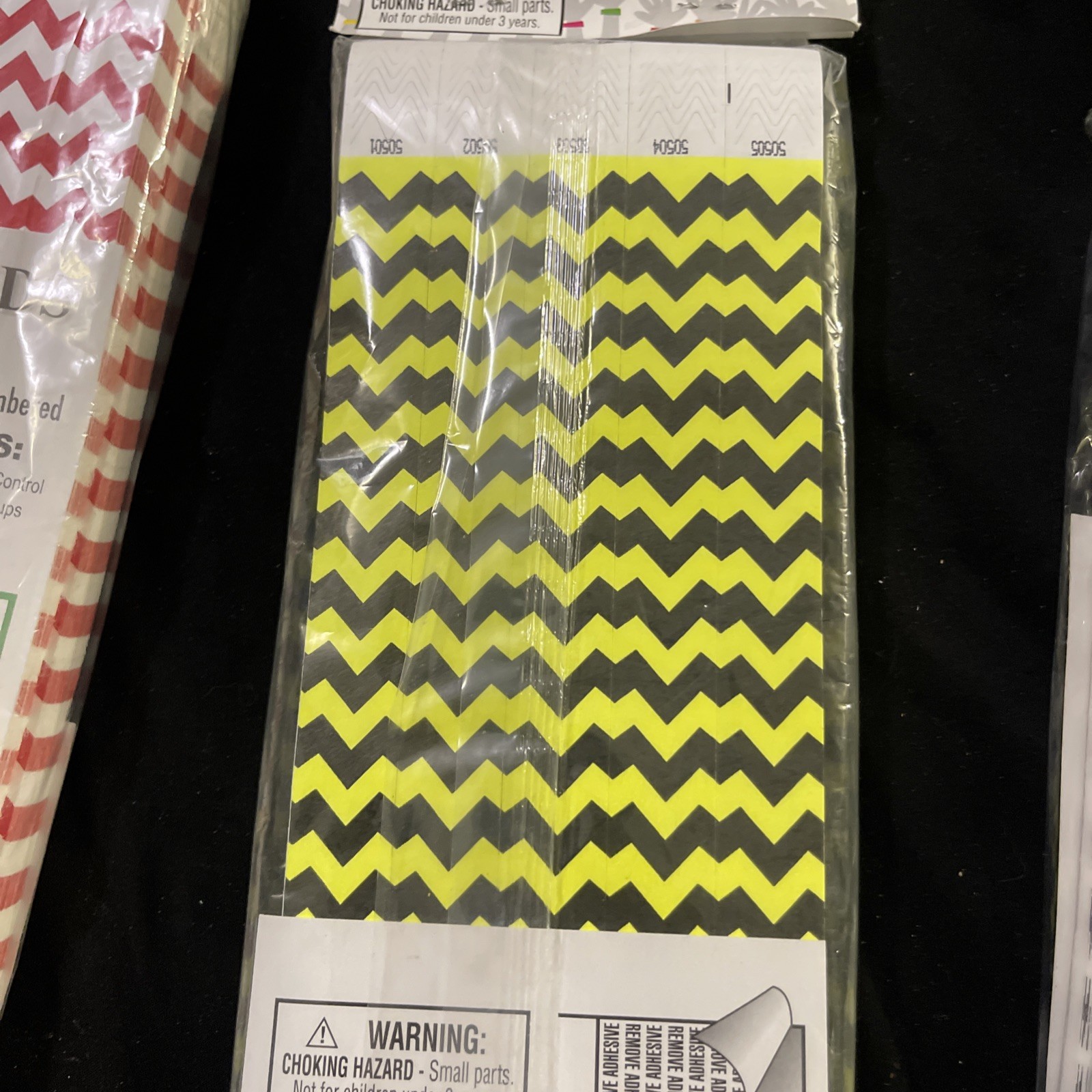 Amscan Tyvek Wristbands 3000 Count Assorted Colors Chevron Numbered Glows