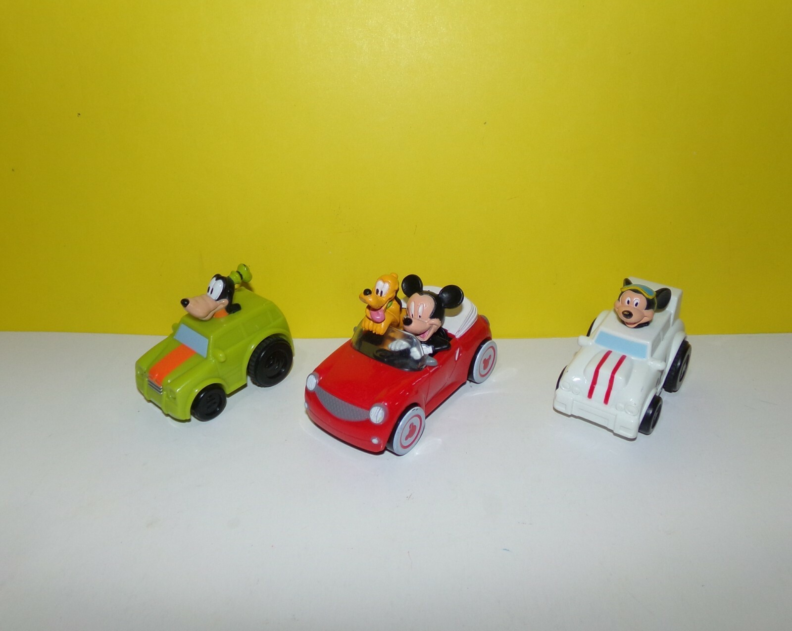 DecoPac Mickey Mouse and Pluto in Rolling Red Car Cake Topper Disney w/ Goofy