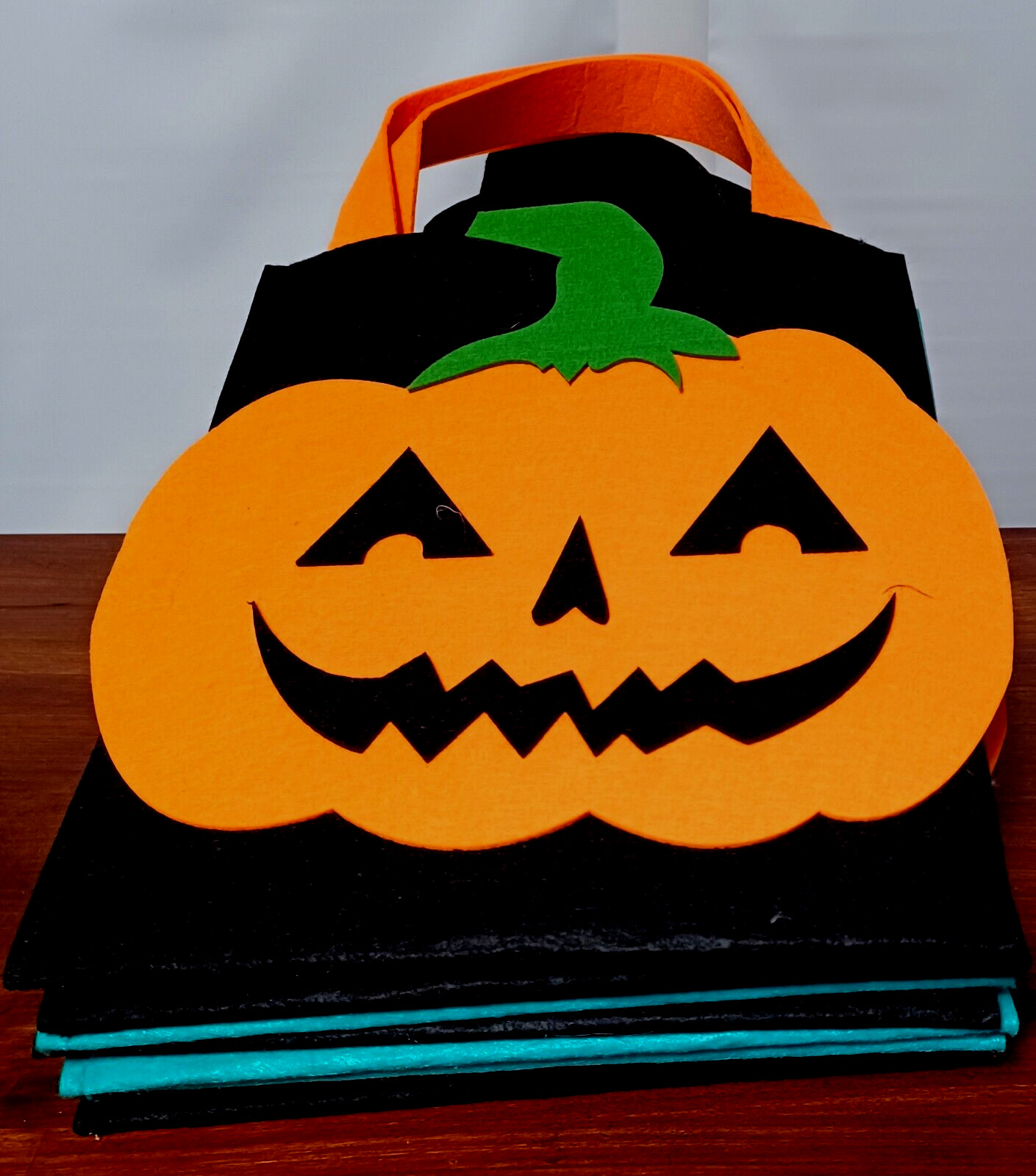 Halloween Trick or Treat Bags Felt Jack o Lantern Mummy Decoration Lot Of 10